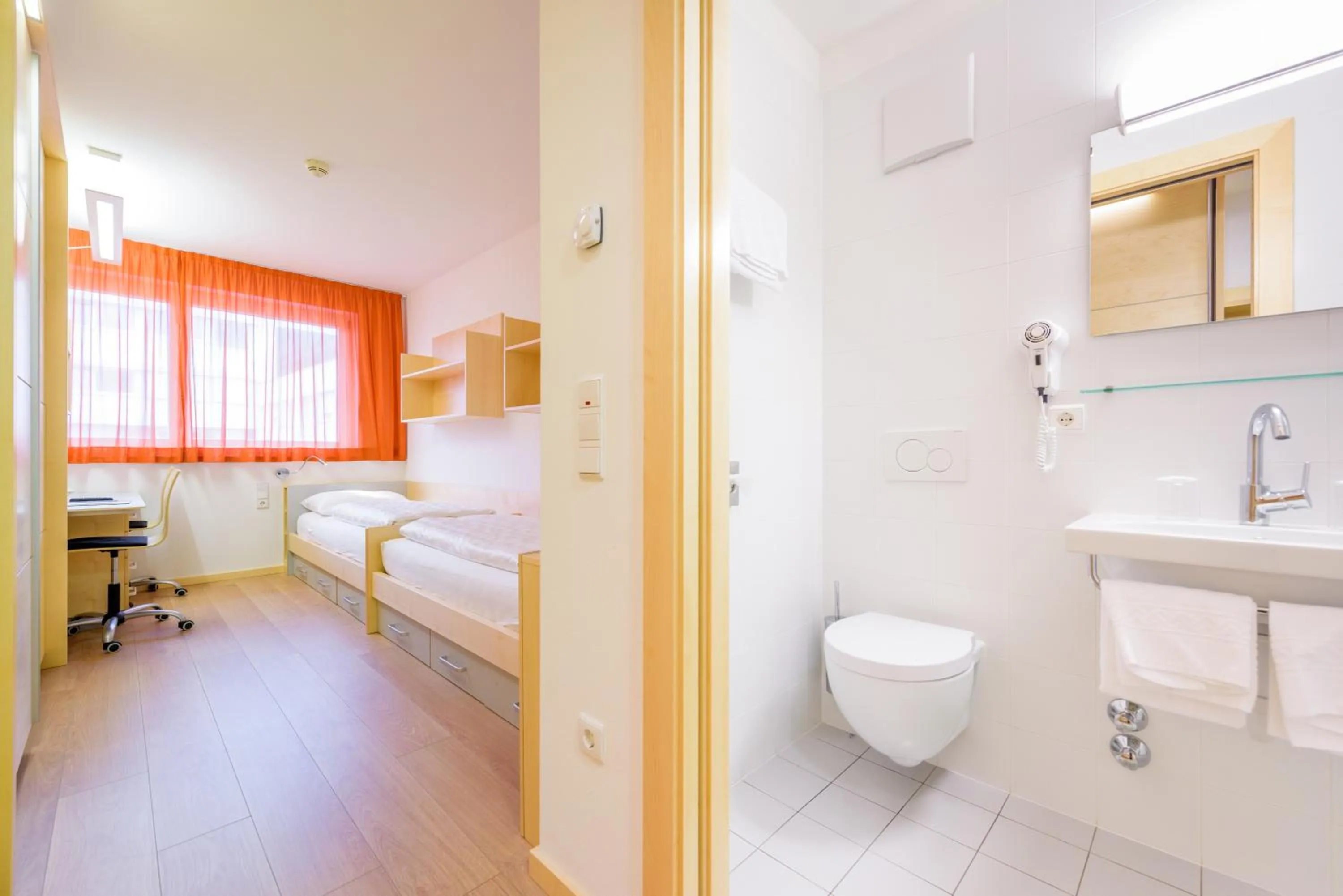 Toilet, Bed in Kolpinghaus Bolzano