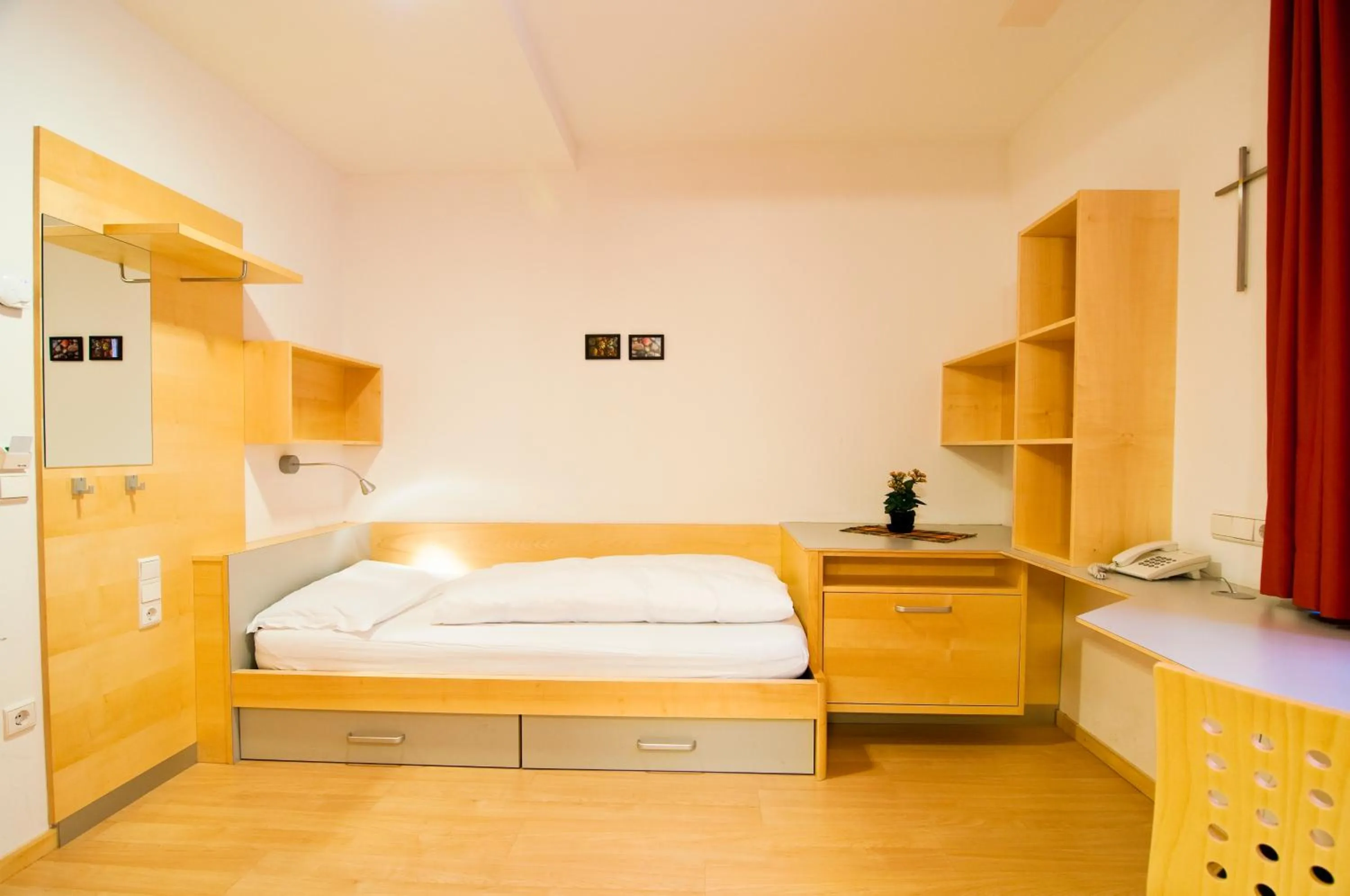 Bed in Kolpinghaus Bolzano