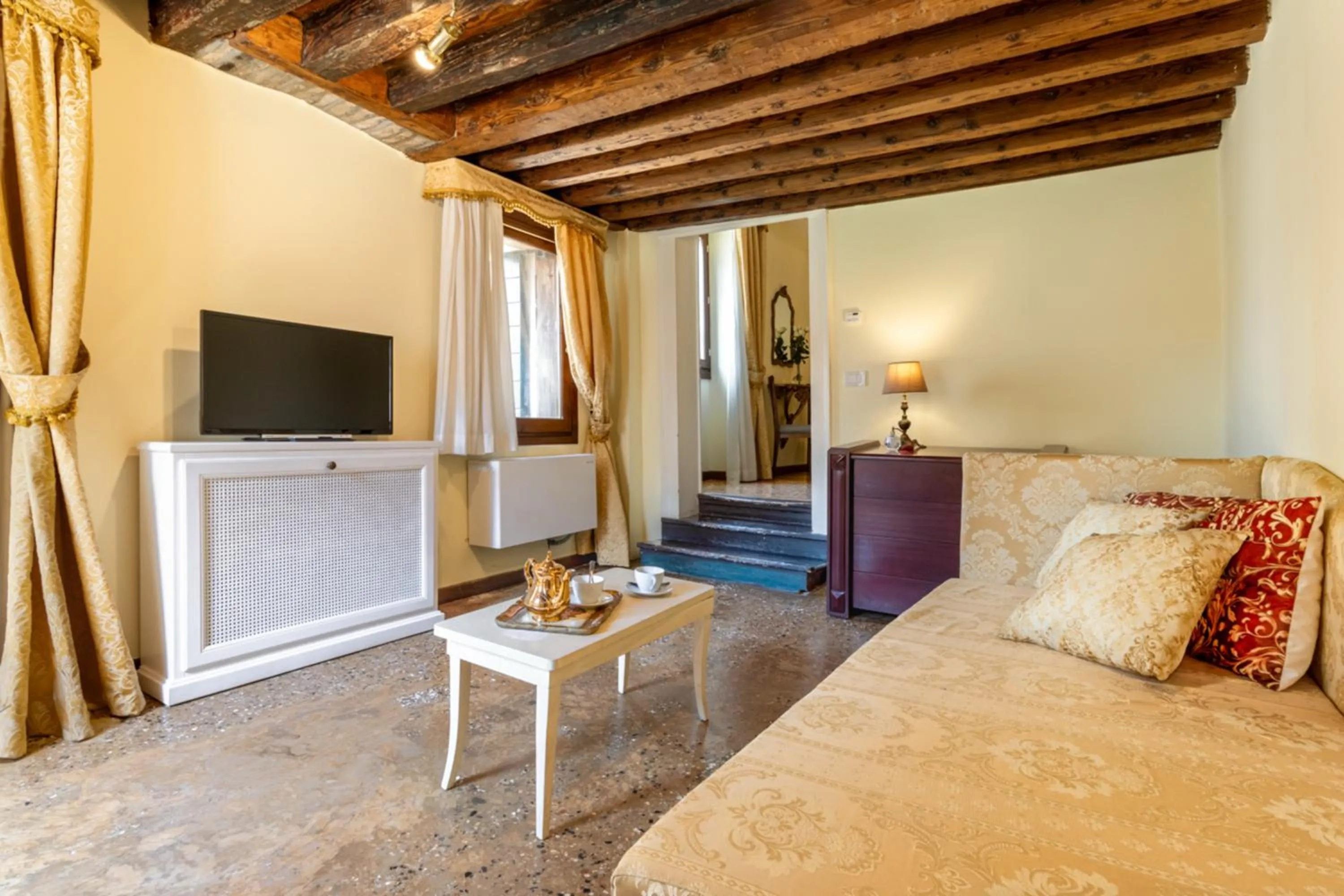 Bed in B&B Luxury San Firmino Canal View