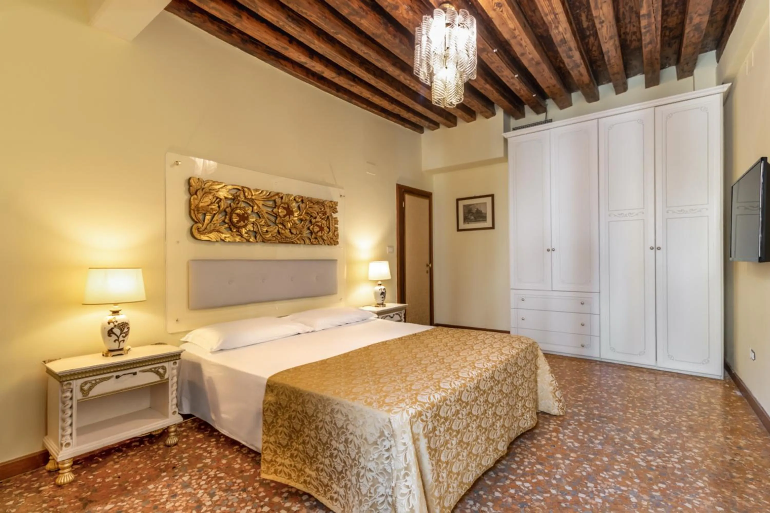 Bed in B&B Luxury San Firmino Canal View