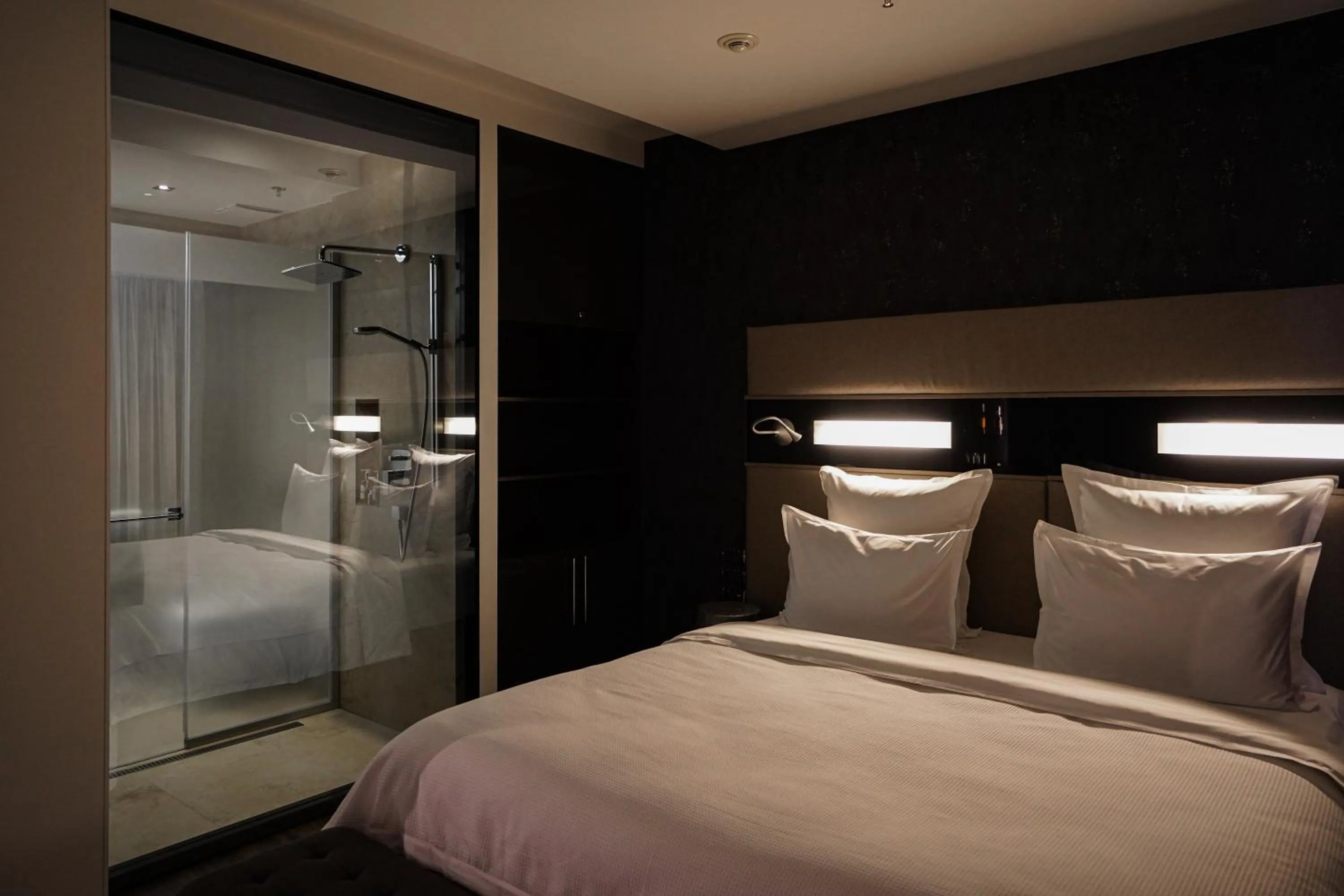 Bed in 11 Mirrors Design Hotel
