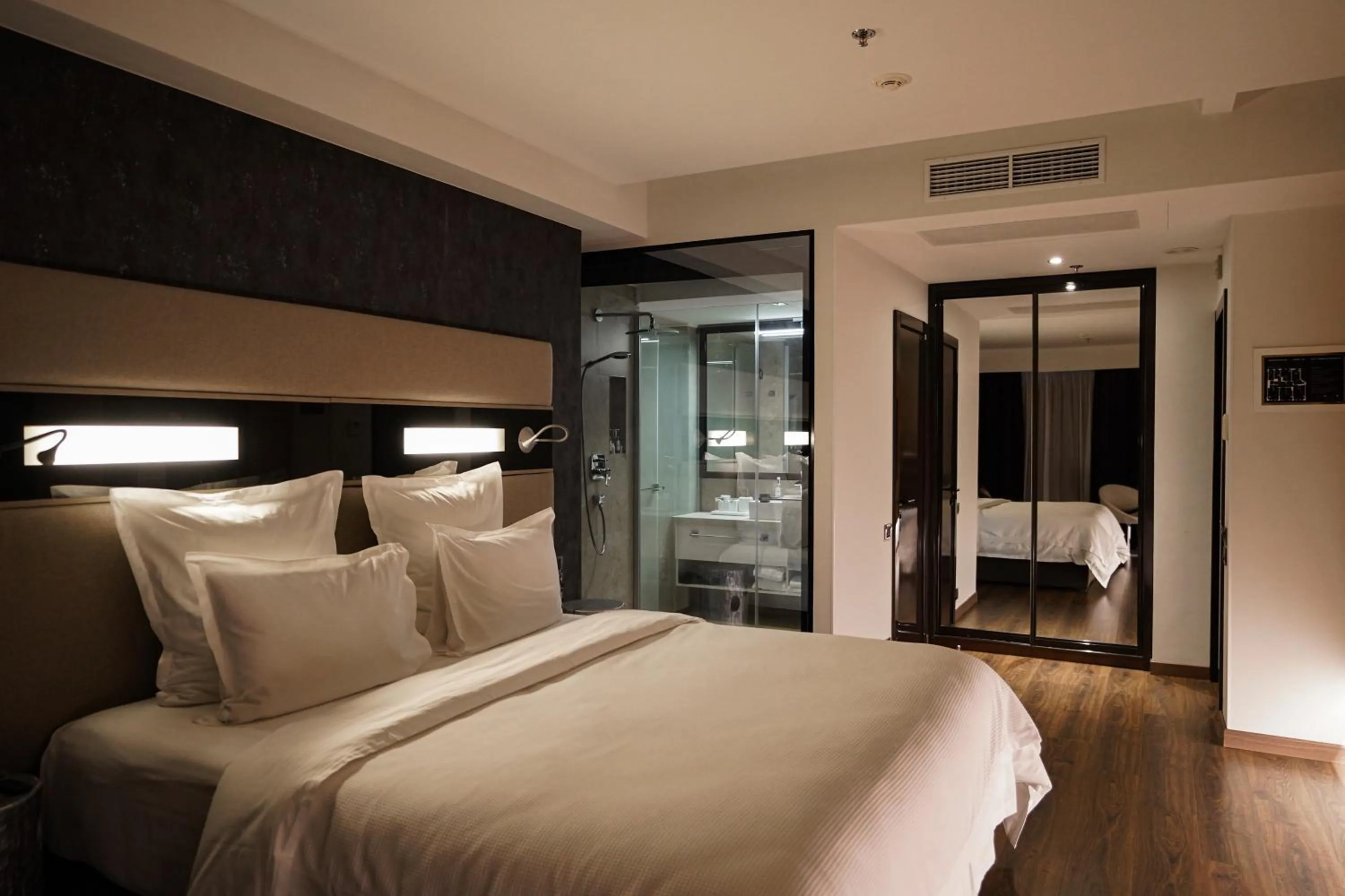 Bed in 11 Mirrors Design Hotel