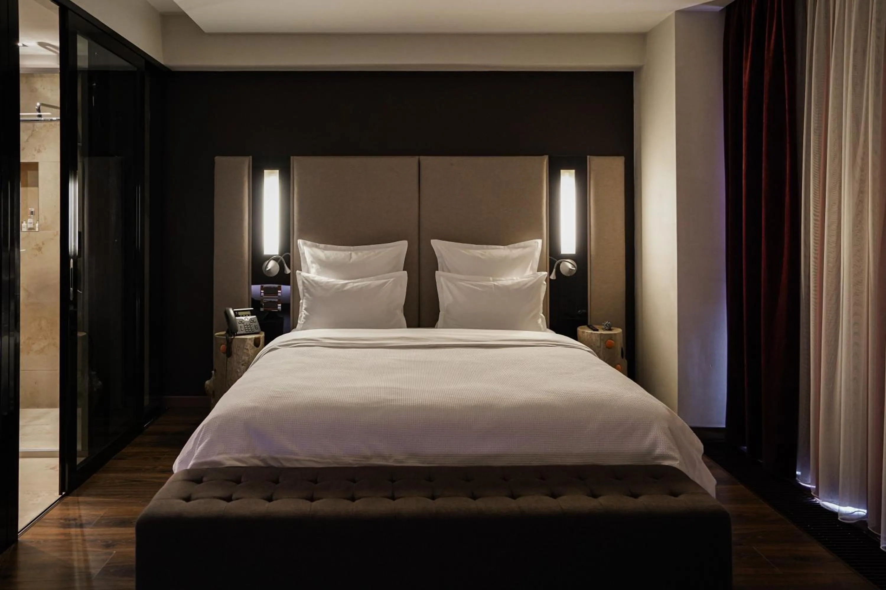 Bed in 11 Mirrors Design Hotel