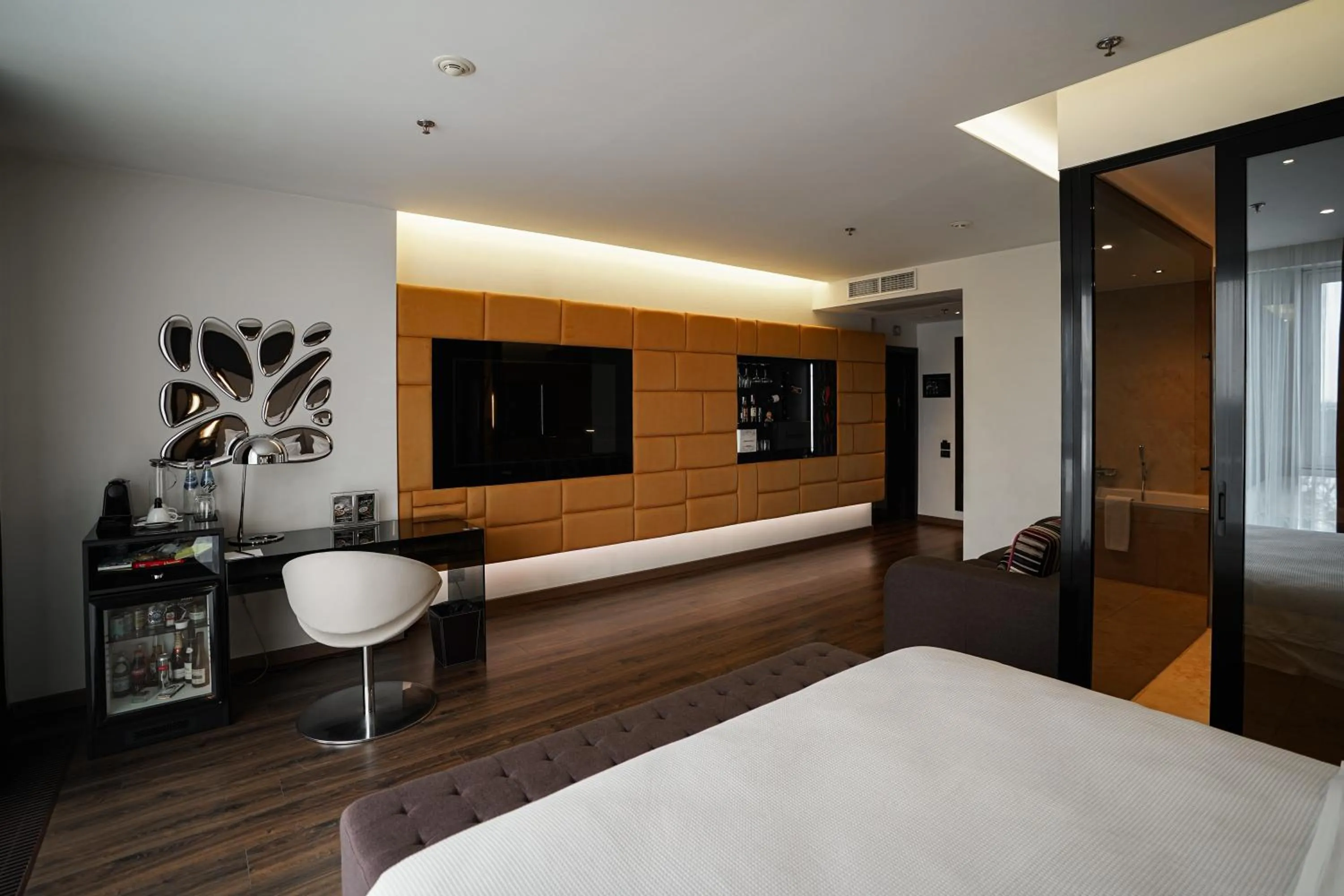 Bed in 11 Mirrors Design Hotel