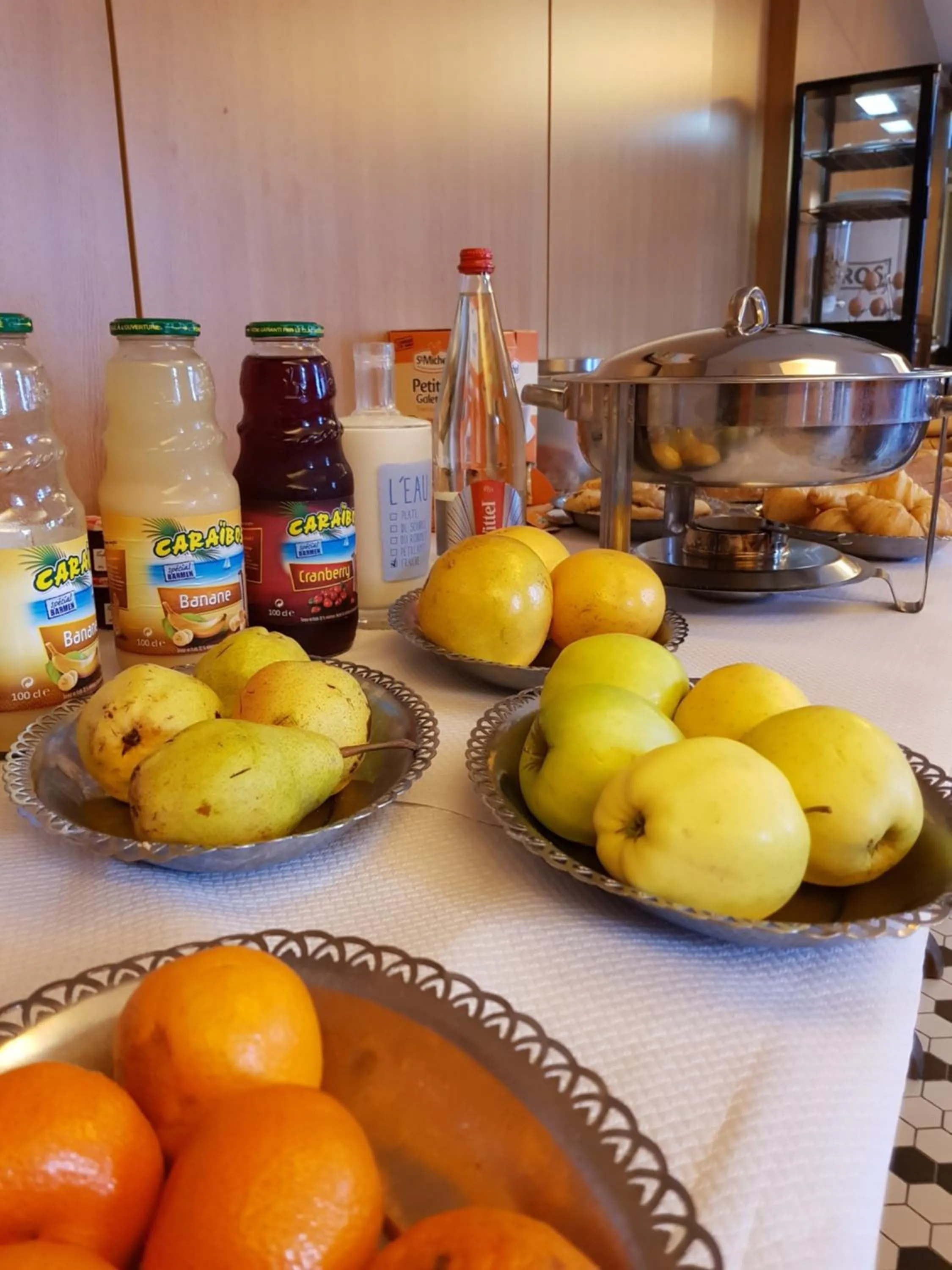 Breakfast in LOGIS - Château de la Motte - Hôtel & Restaurant