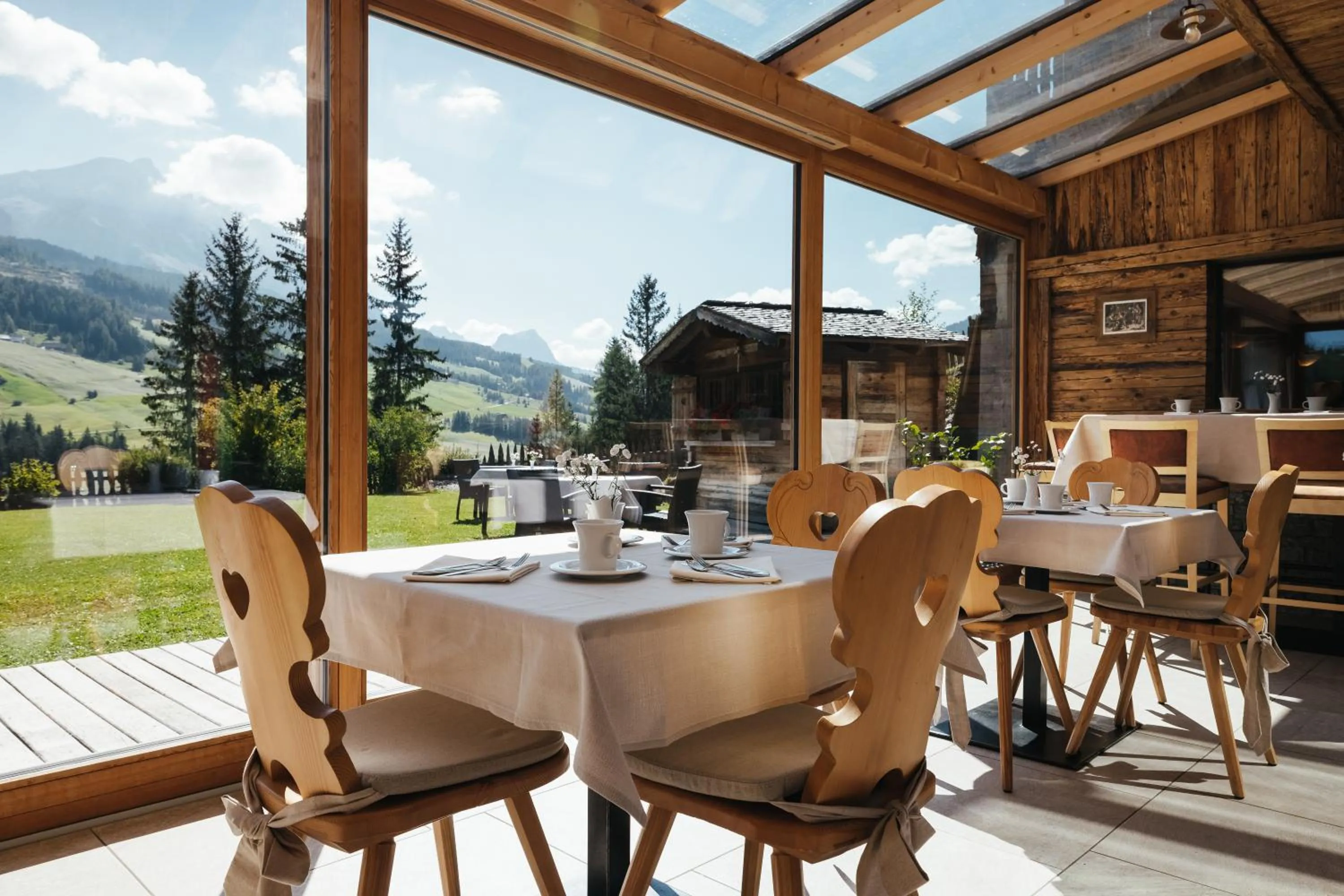 Restaurant/places to eat in Garni Ciasa Urban