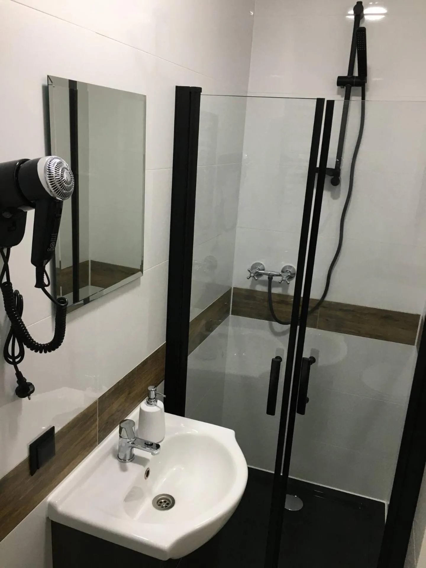 Shower in Centrum Noclegi Wągrowiec Kolejowa 15