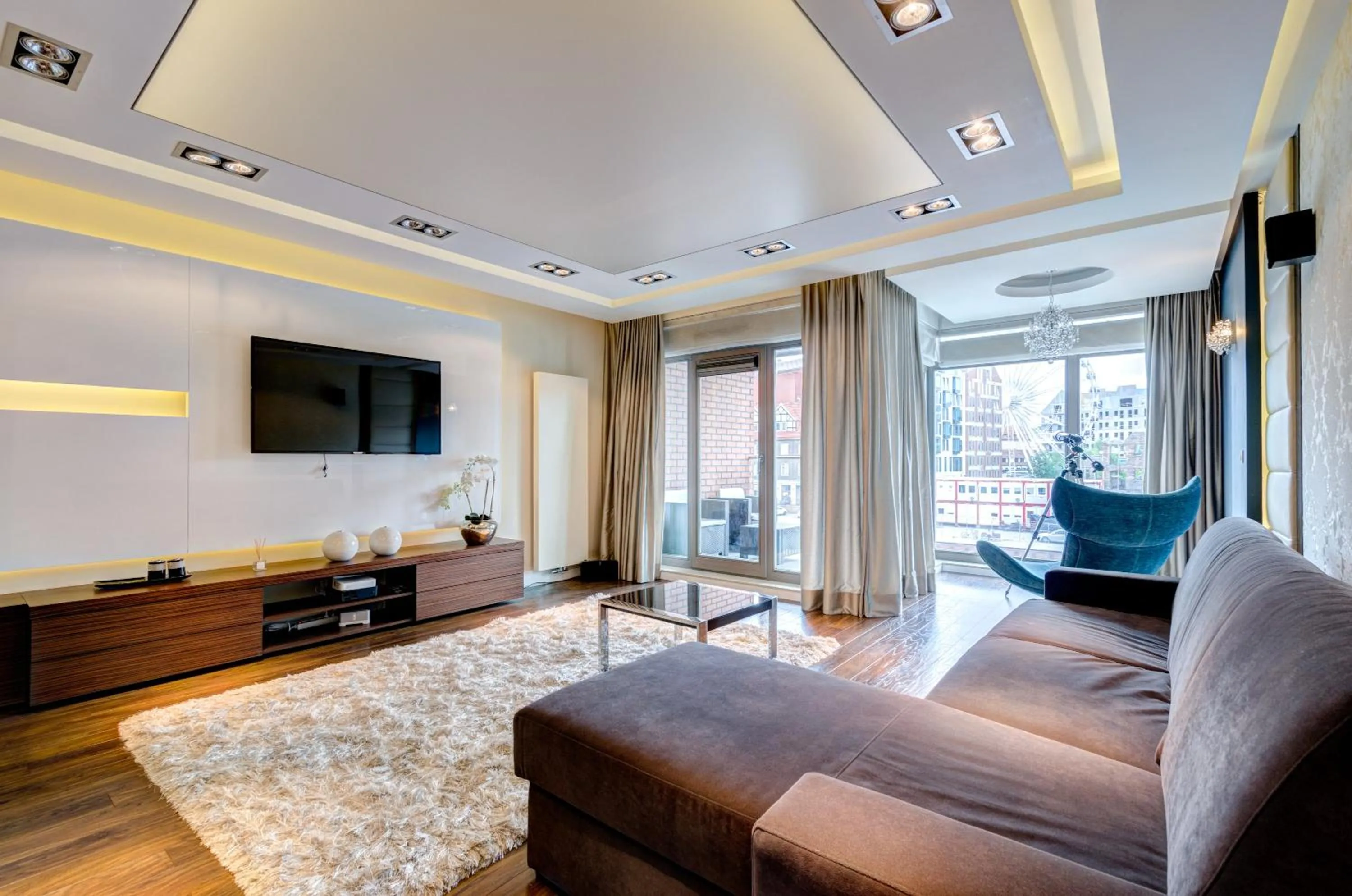 Communal lounge/ TV room in Dom & House – Old Town Waterlane