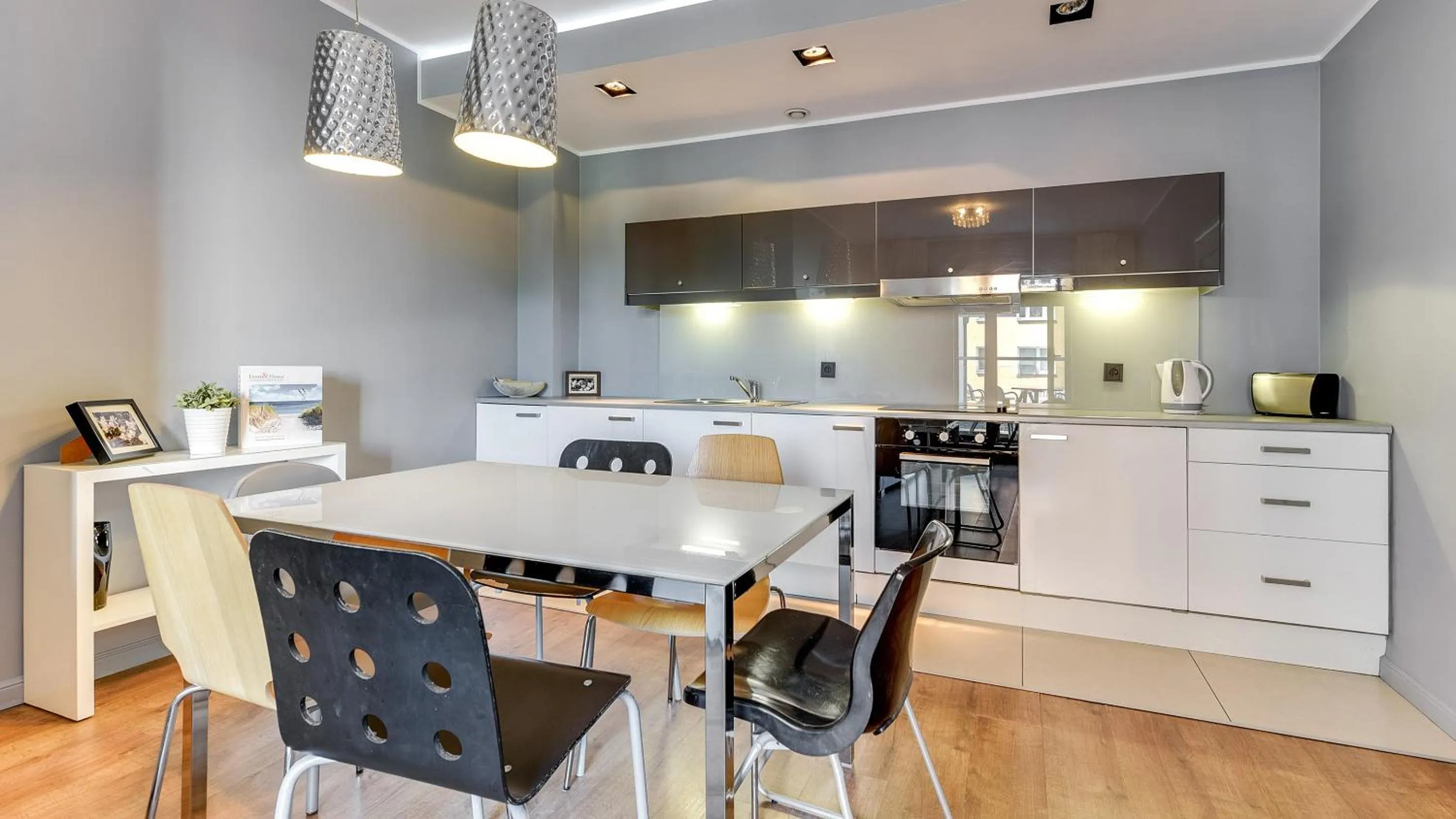 Kitchen or kitchenette in Dom & House – Old Town Waterlane