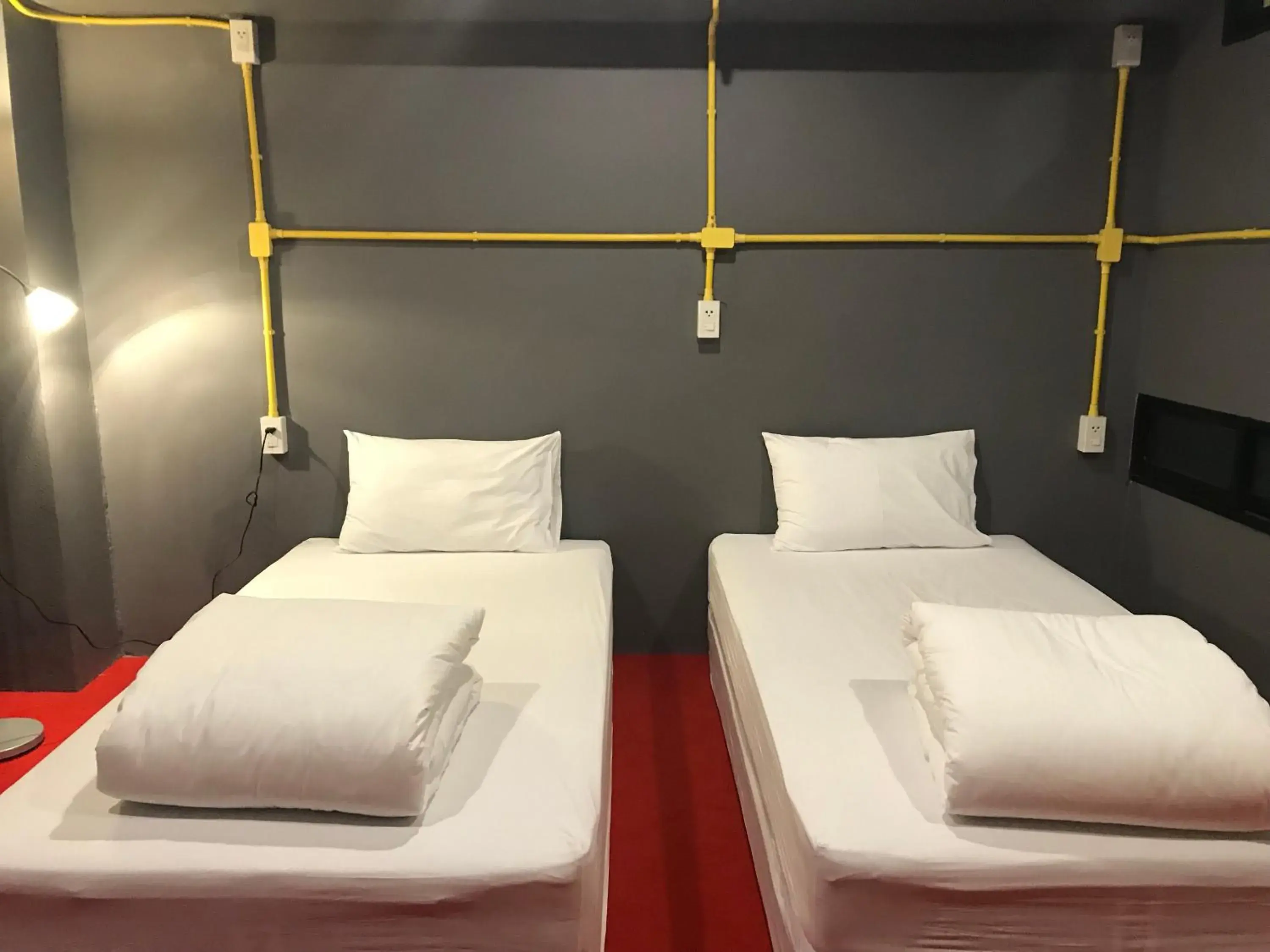 Twin Room with Shared Bathroom in 248 STREET HOSTEL Twin Room with Shared Bathroom in 248 STREET HOSTEL