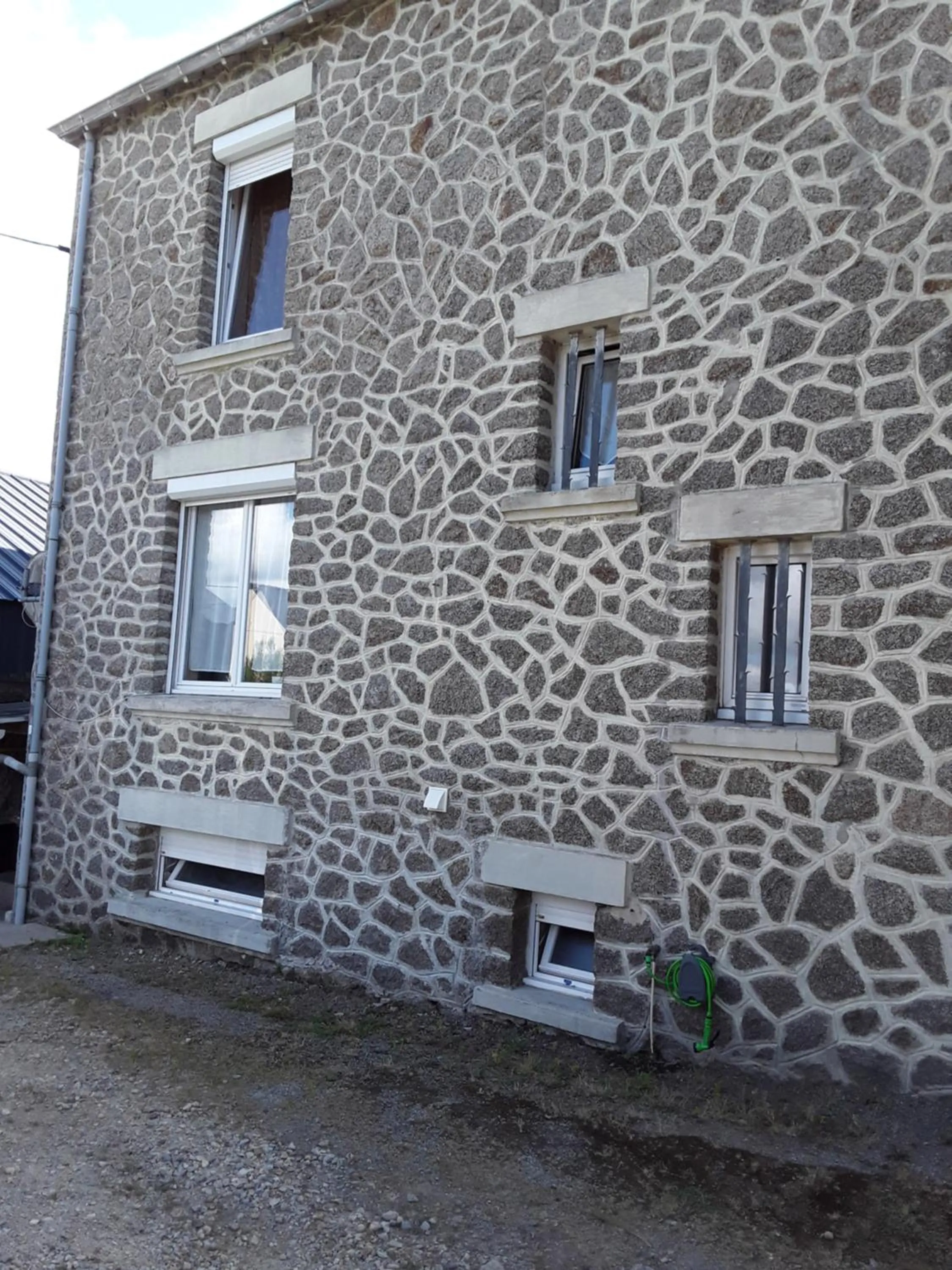Property building in Location Keransignour