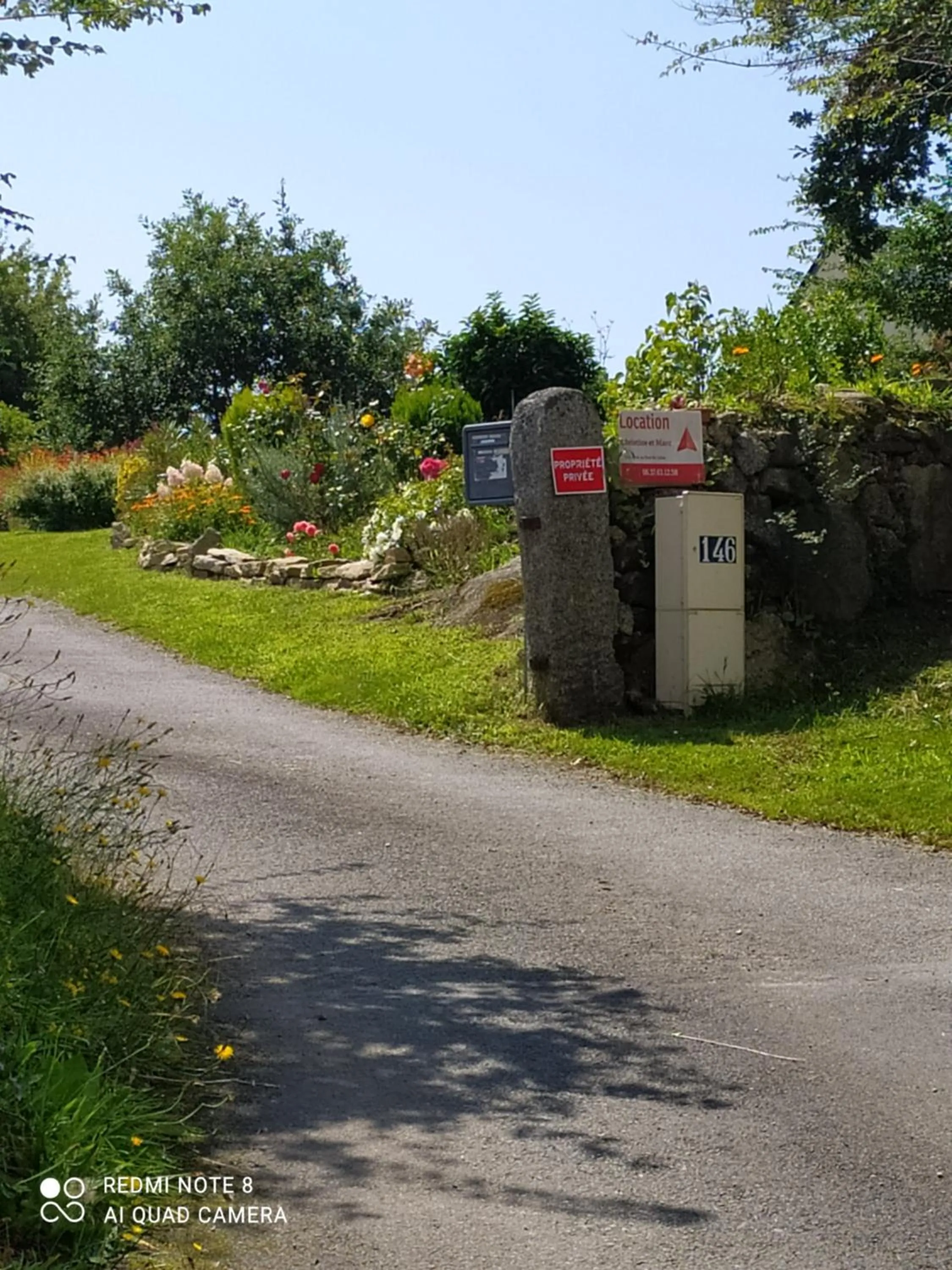 Property logo or sign in Location Keransignour