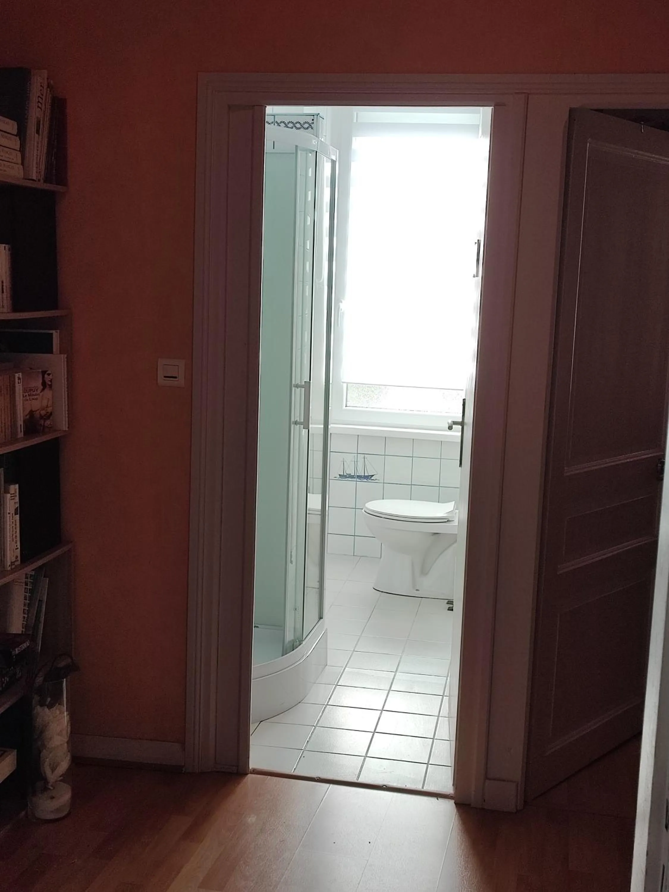 Bathroom in Location Keransignour