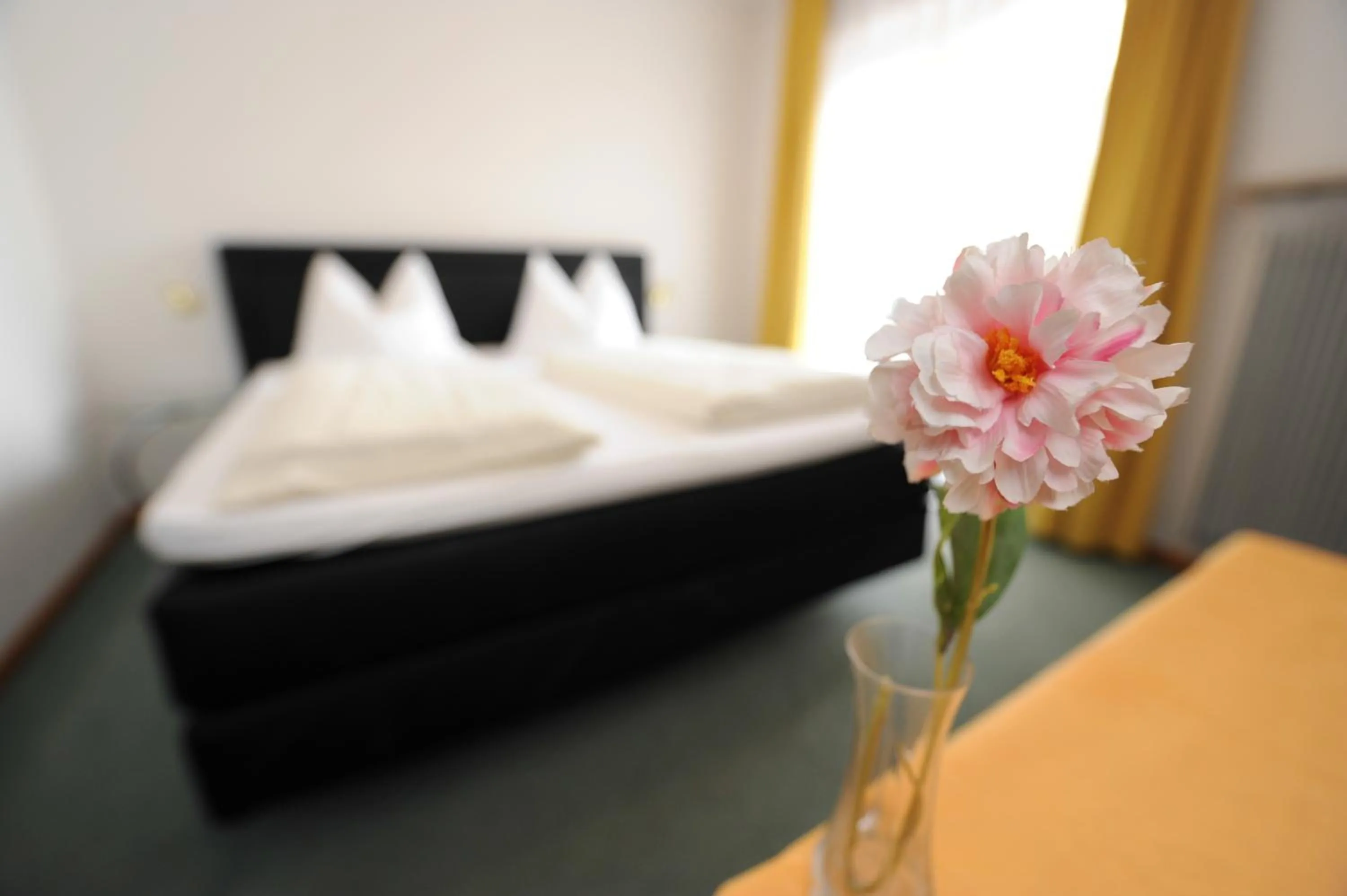 Bed in Hotel Pension Schweitzer