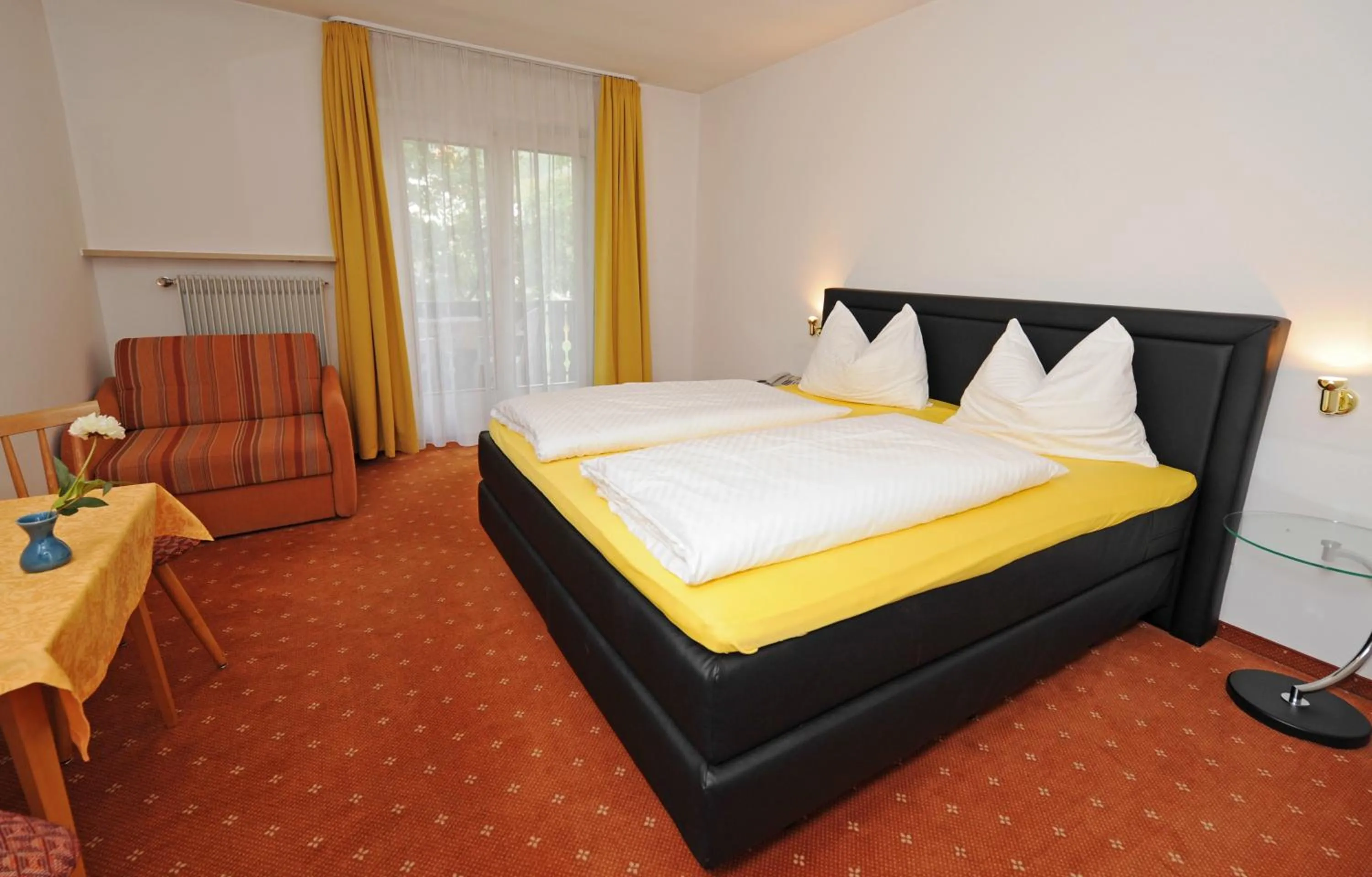 Bed in Hotel Pension Schweitzer