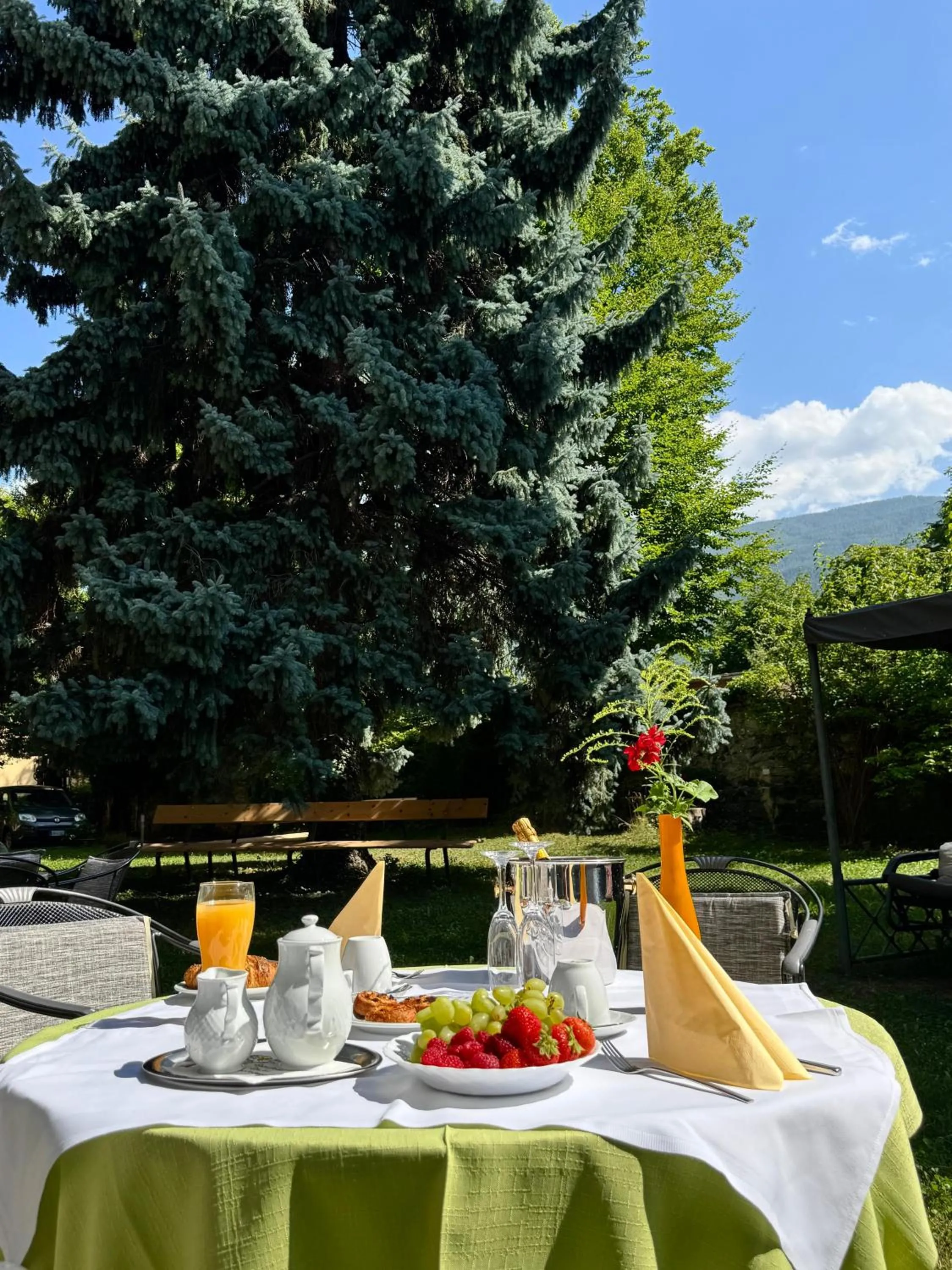 Breakfast in Hotel Pension Schweitzer
