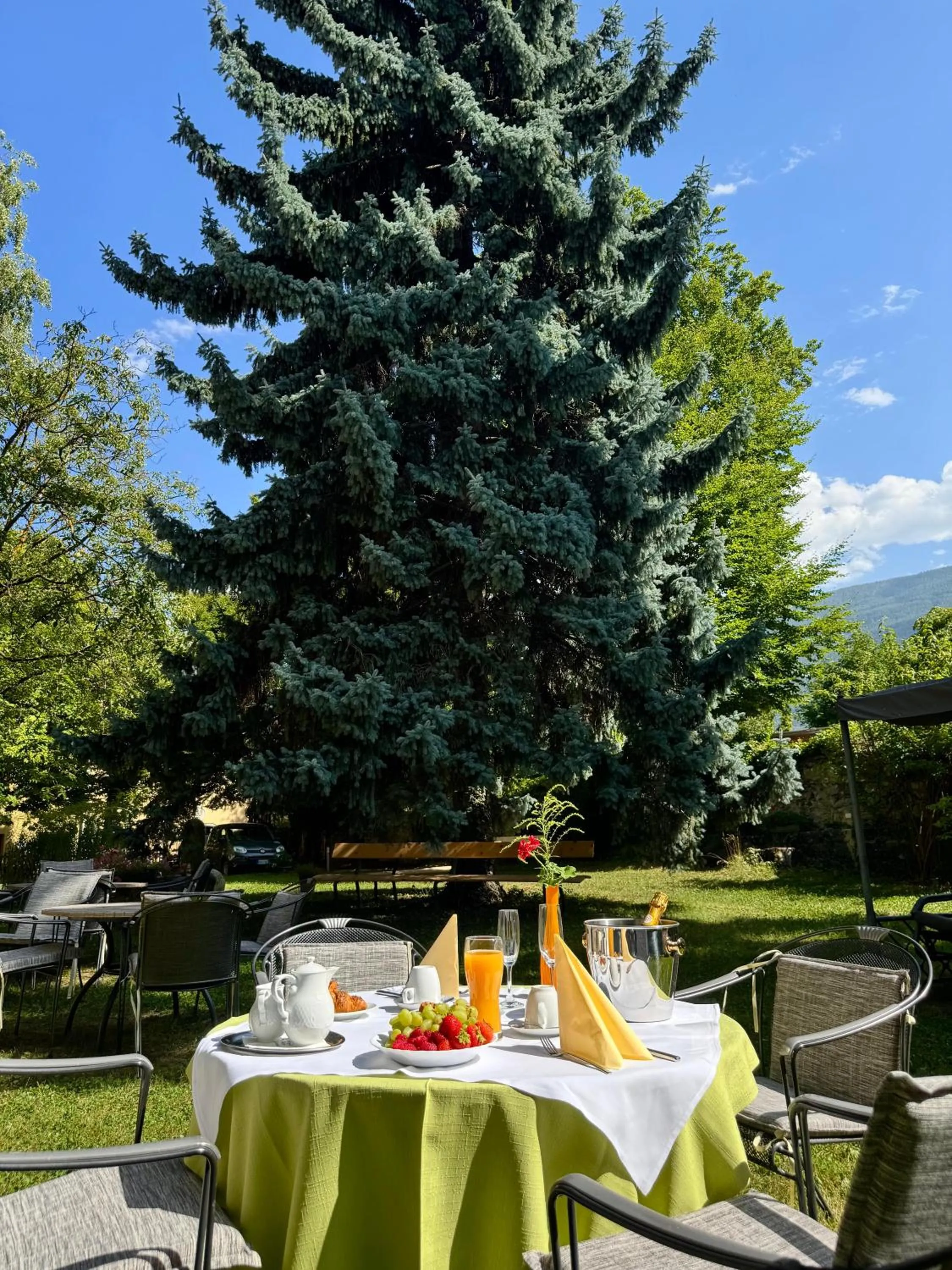 Breakfast in Hotel Pension Schweitzer