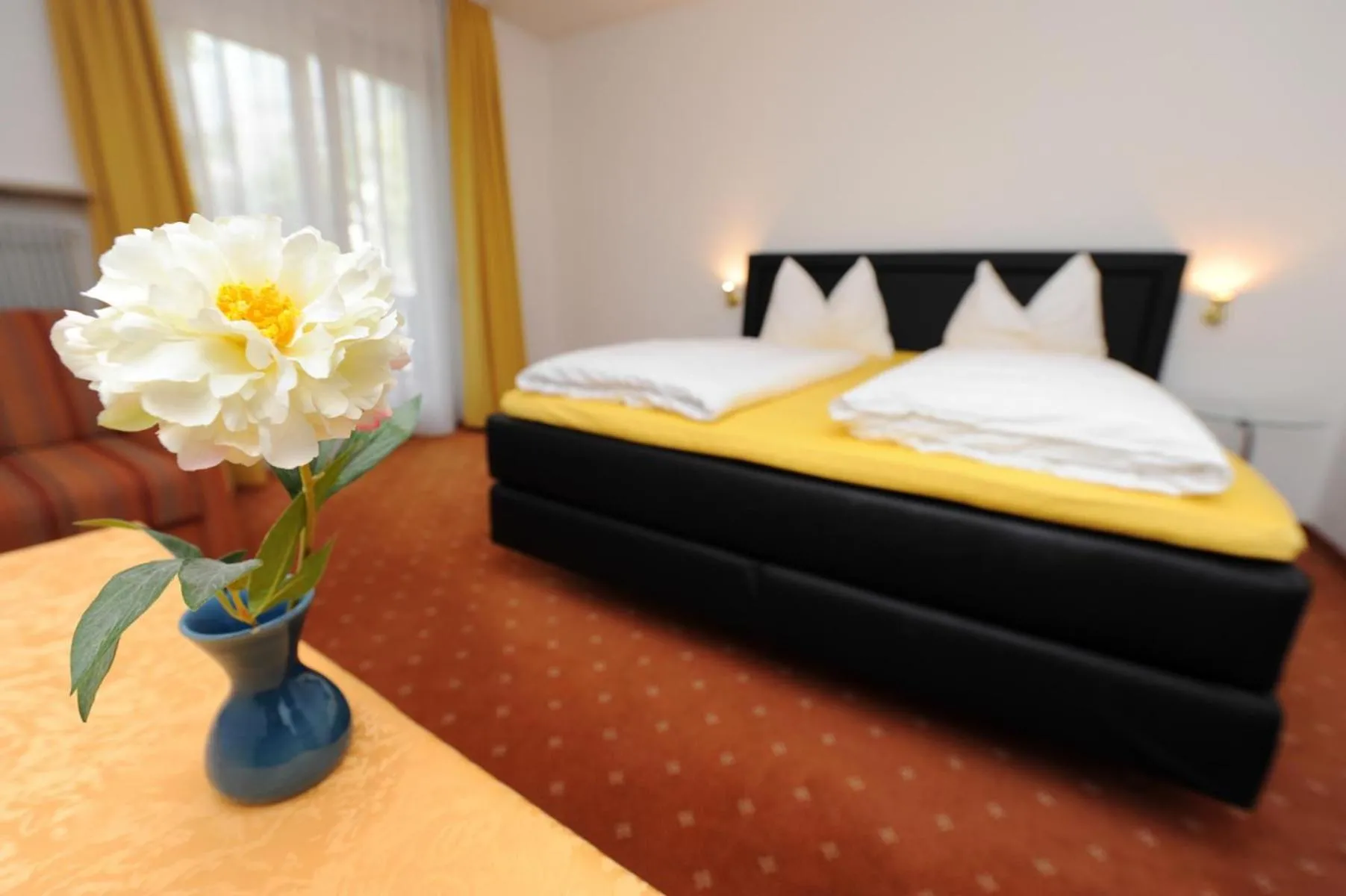 Bed in Hotel Pension Schweitzer
