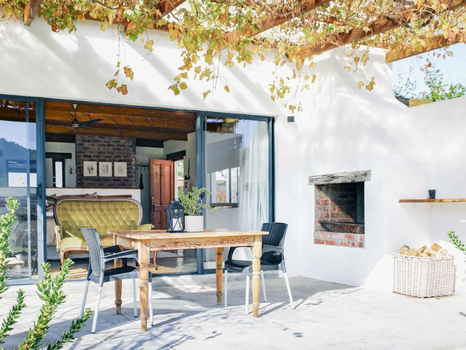 Patio in Duikersdrift Winelands Country Escape