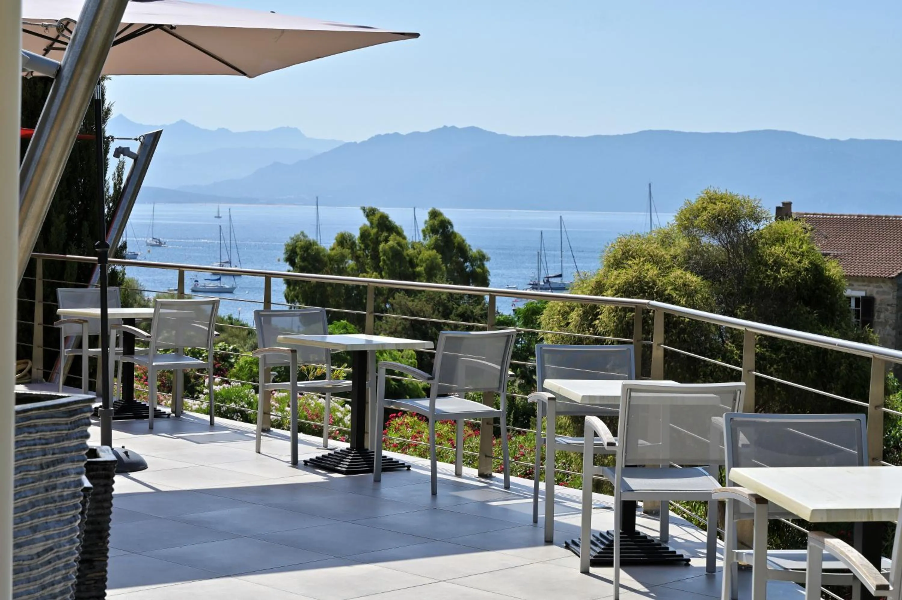 Patio in Hotel Les Eucalyptus
