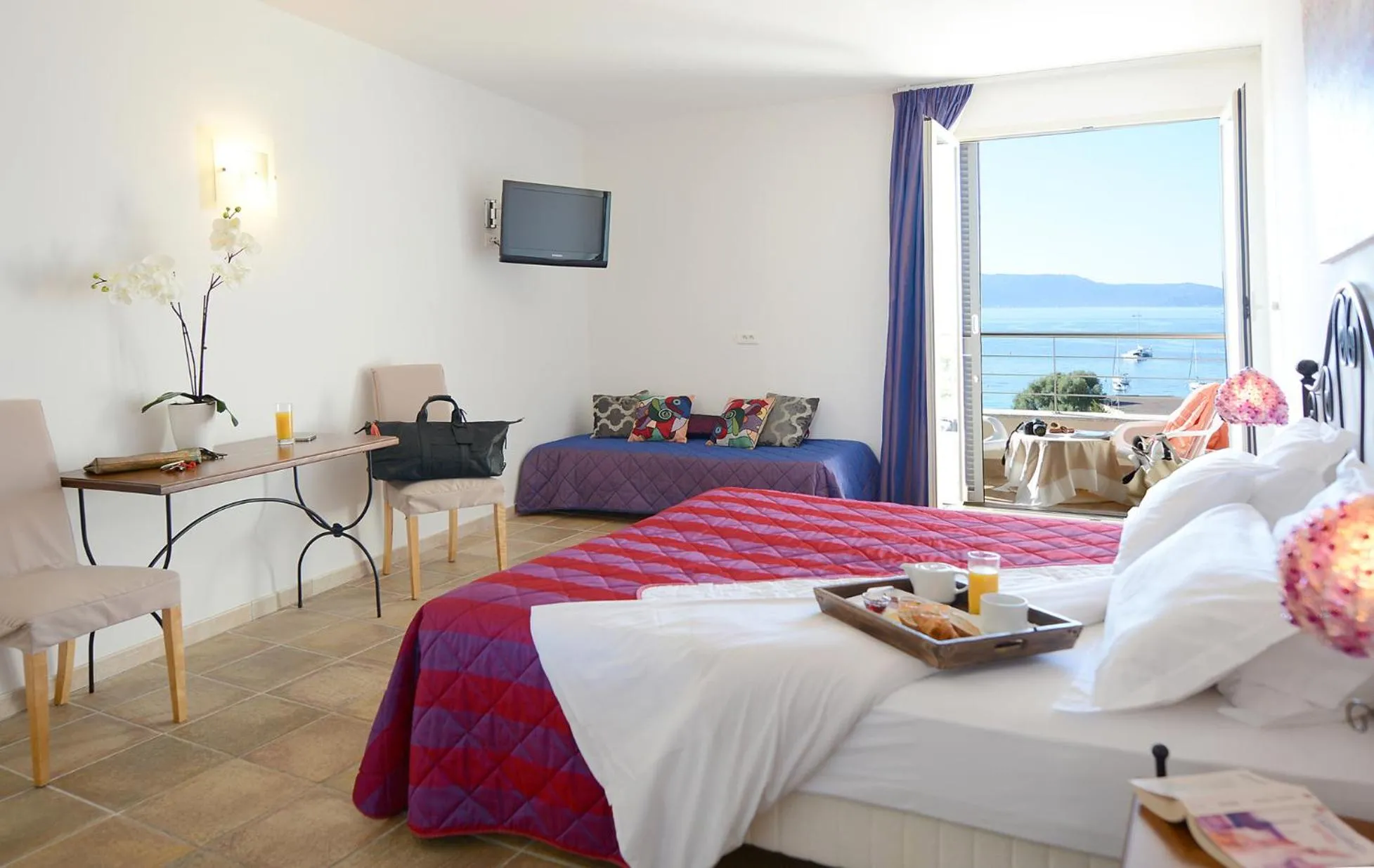 Photo of the whole room, Bed in Hotel Les Eucalyptus