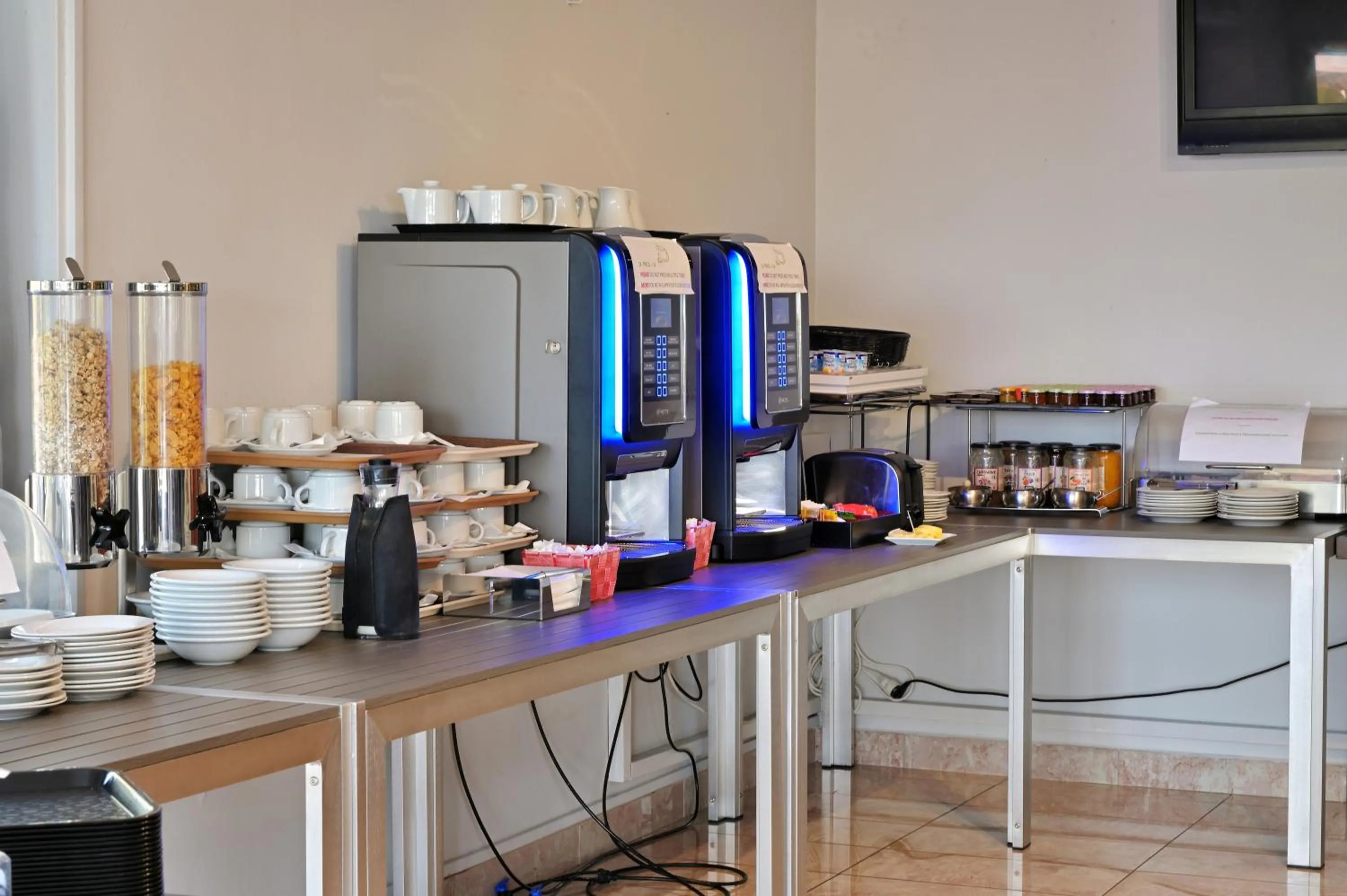 Breakfast in Hotel Les Eucalyptus