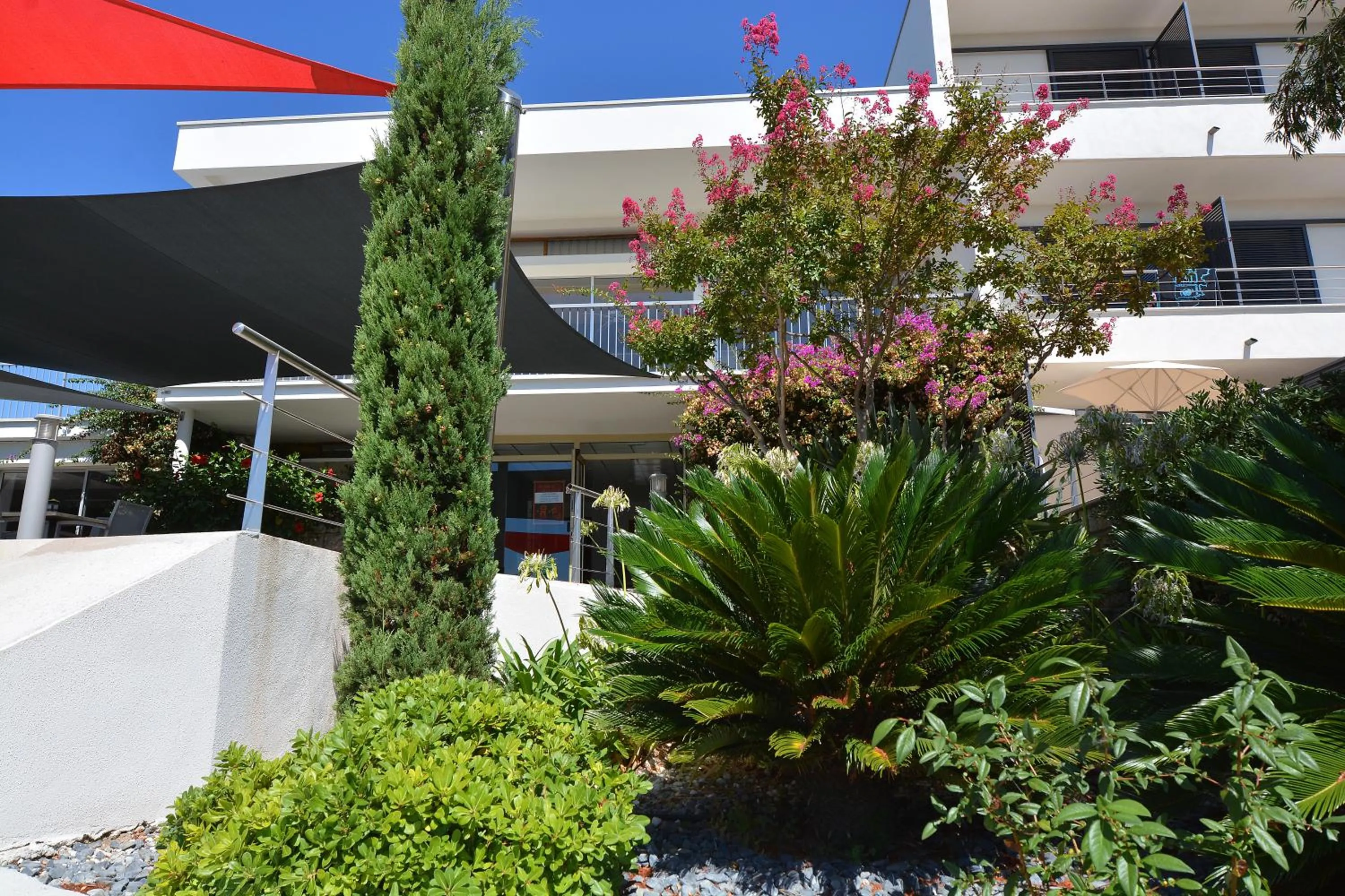 Garden in Hotel Les Eucalyptus