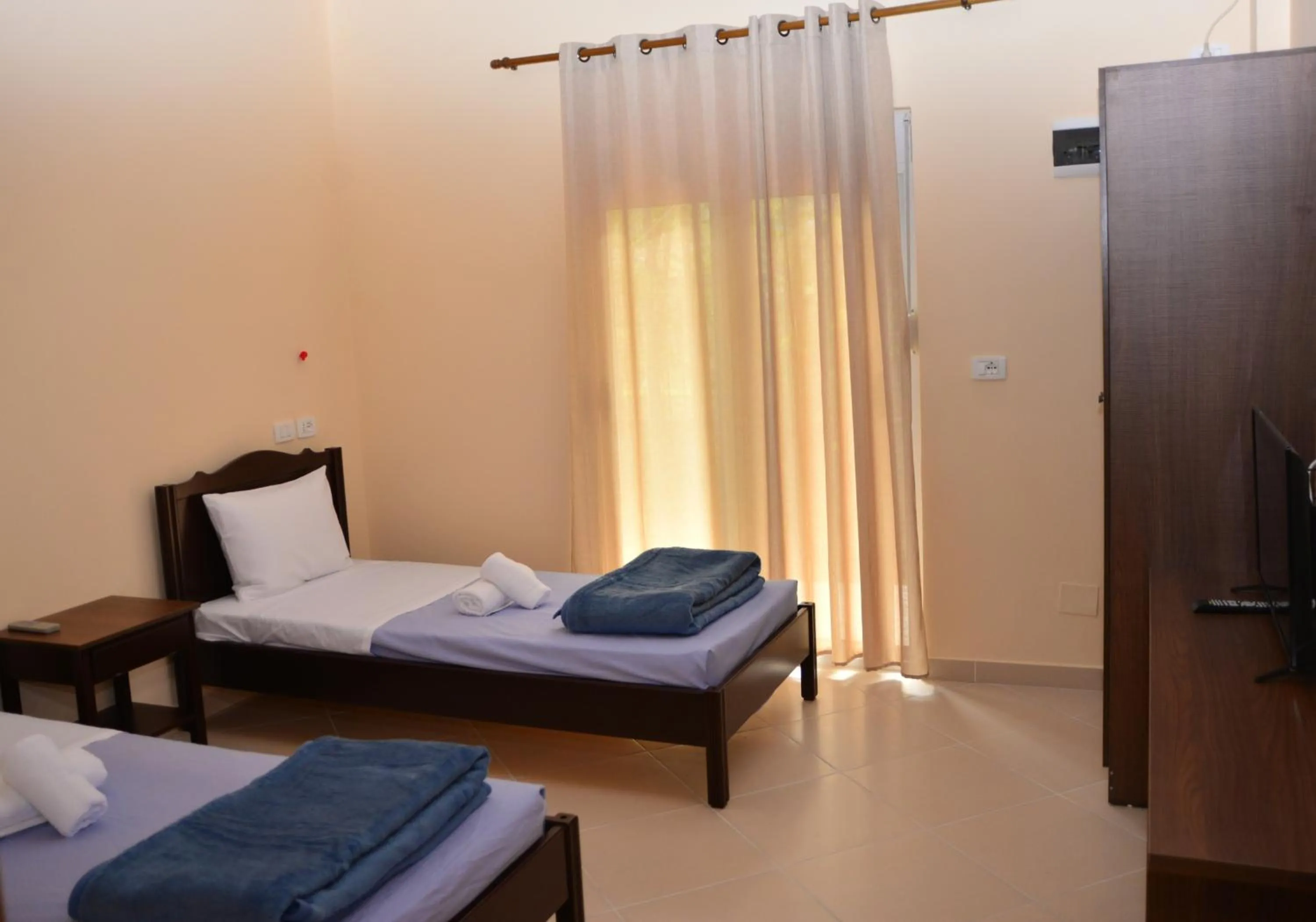 Twin Room with Garden View in Hotel Villa Ago