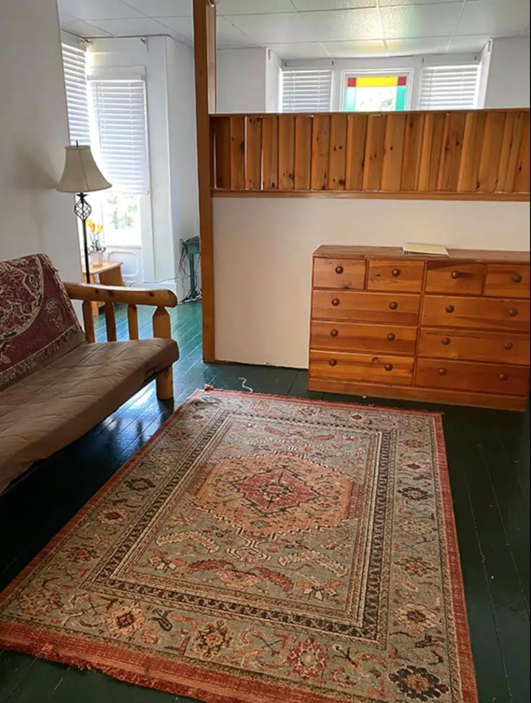 Bed in The Elms Waterfront Cottages