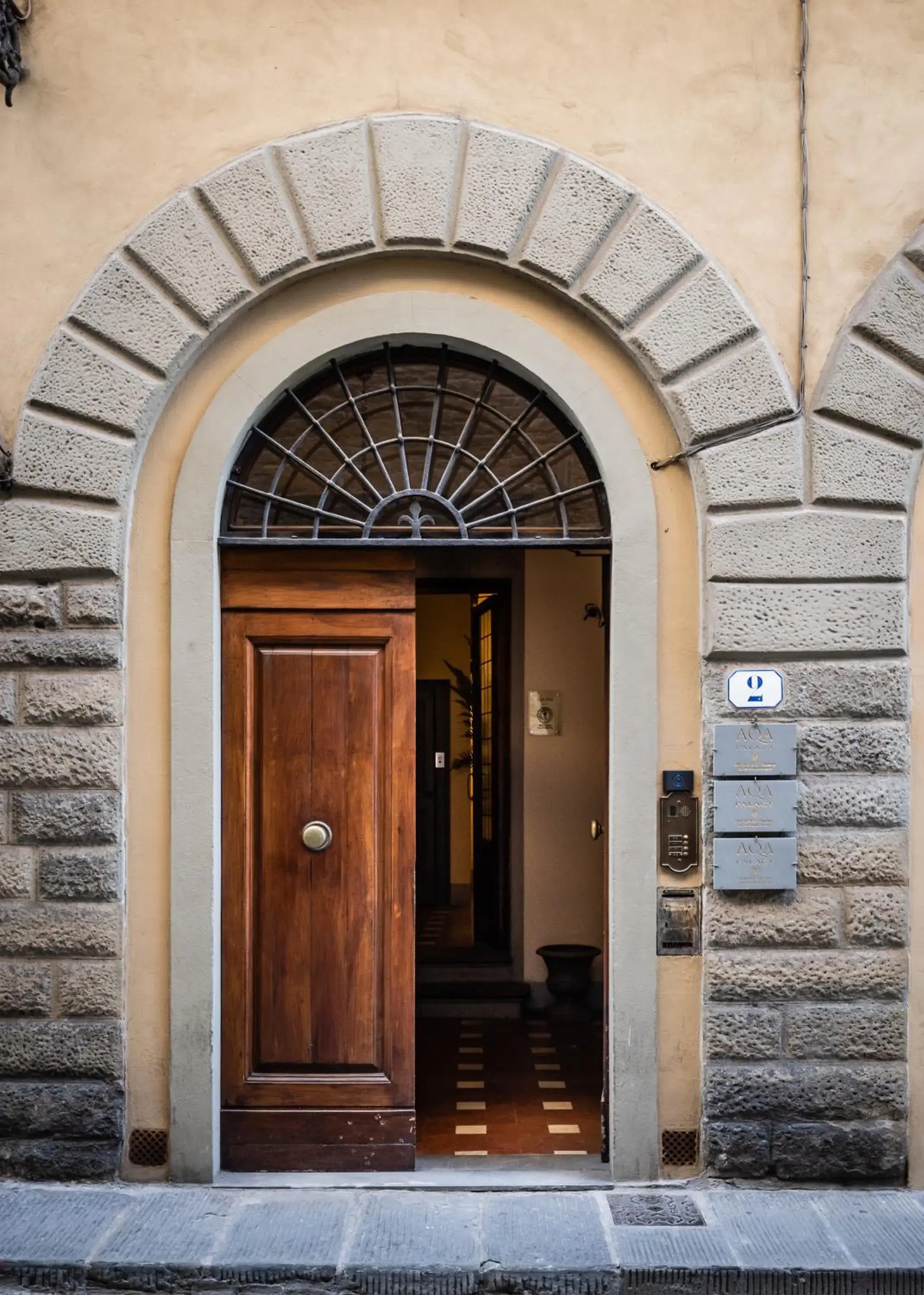 Facade/entrance in AQA Palace Facade/entrance in AQA Palace