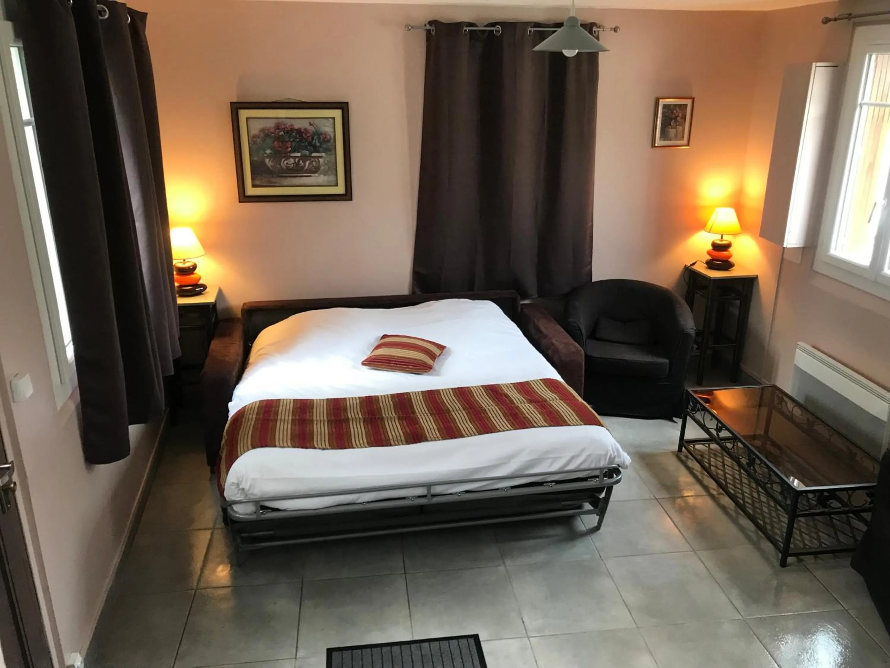 Bed in HÔTEL LES IRIS