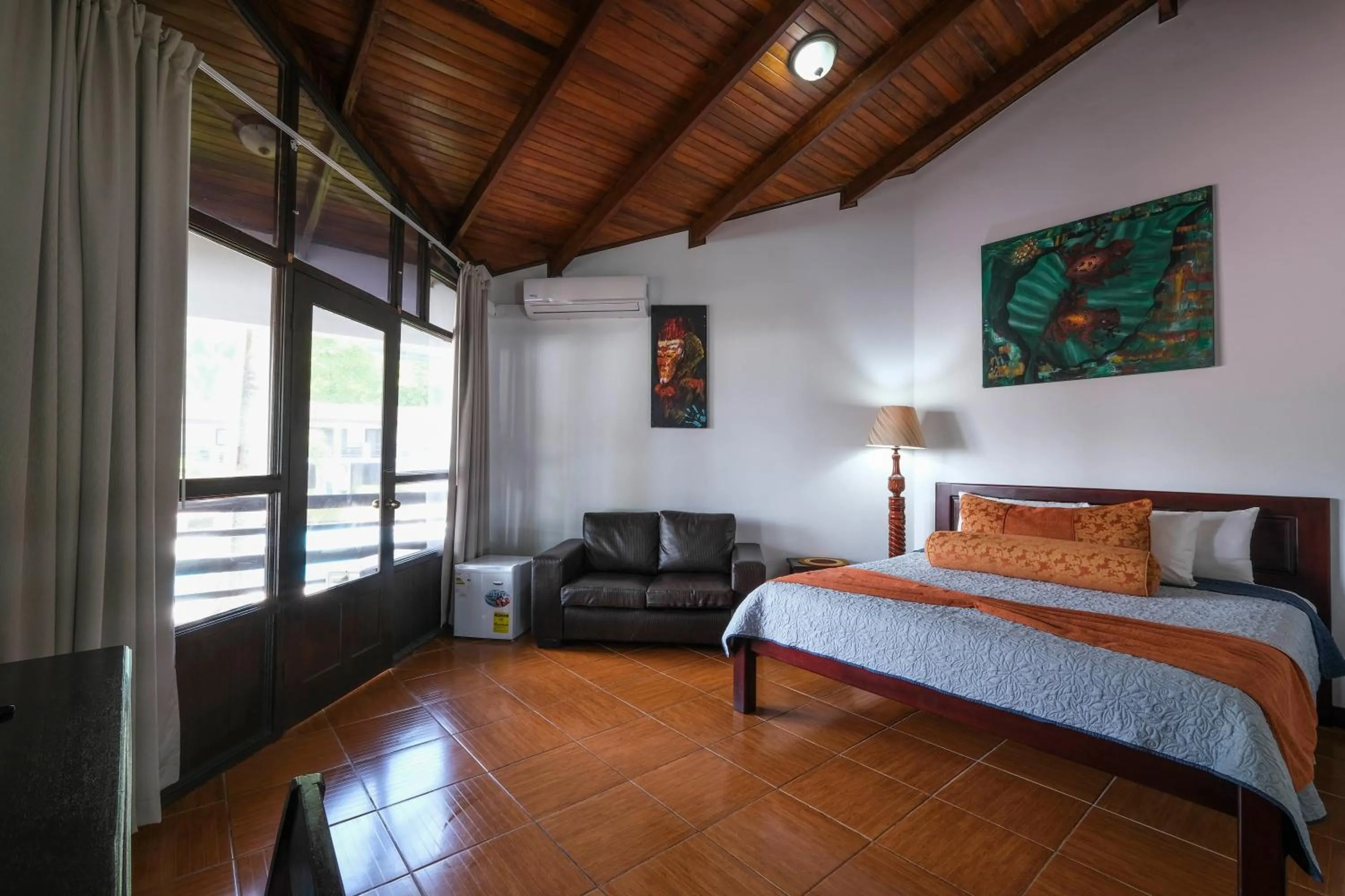Photo of the whole room, Bed in Hotel Terraza del Pacifico