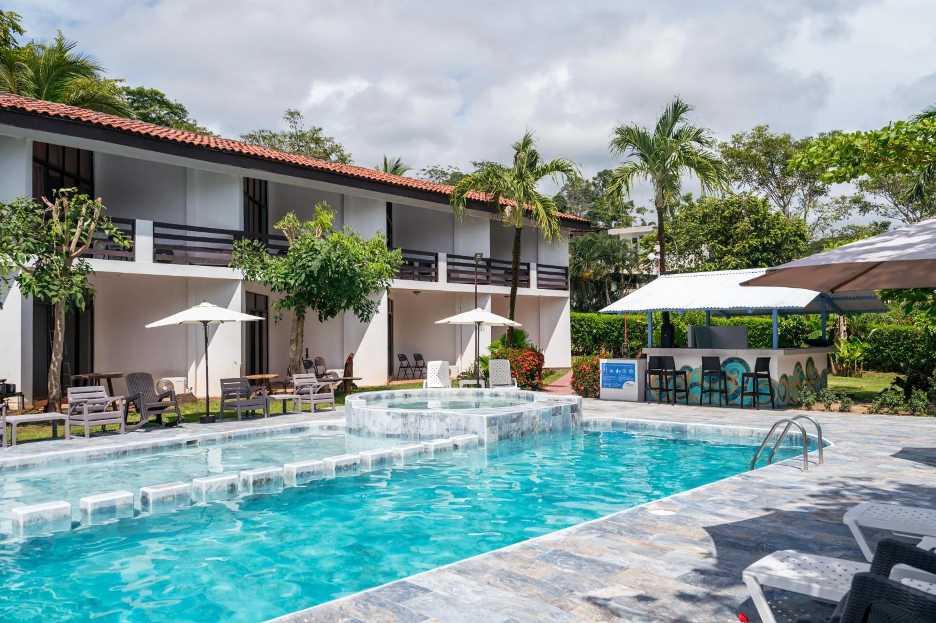 Property building in Hotel Terraza del Pacifico