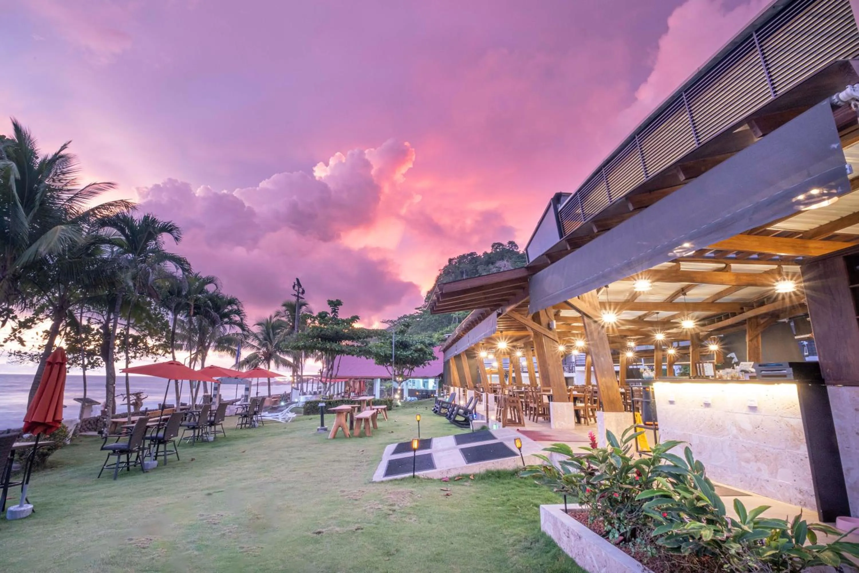 Restaurant/places to eat in Hotel Terraza del Pacifico