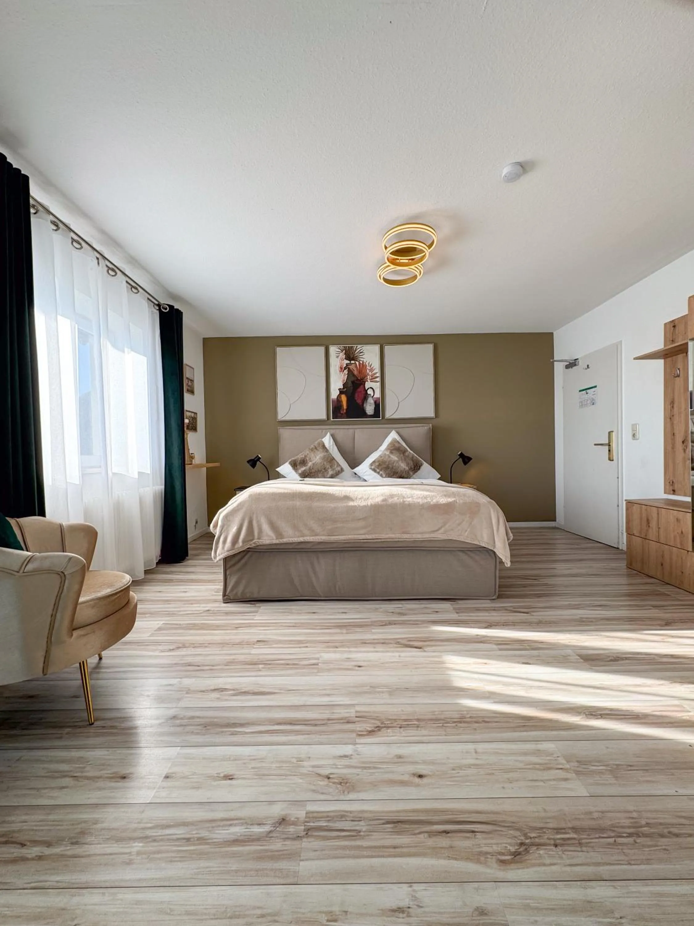 Photo of the whole room, Bed in Sieben Zimmer am See