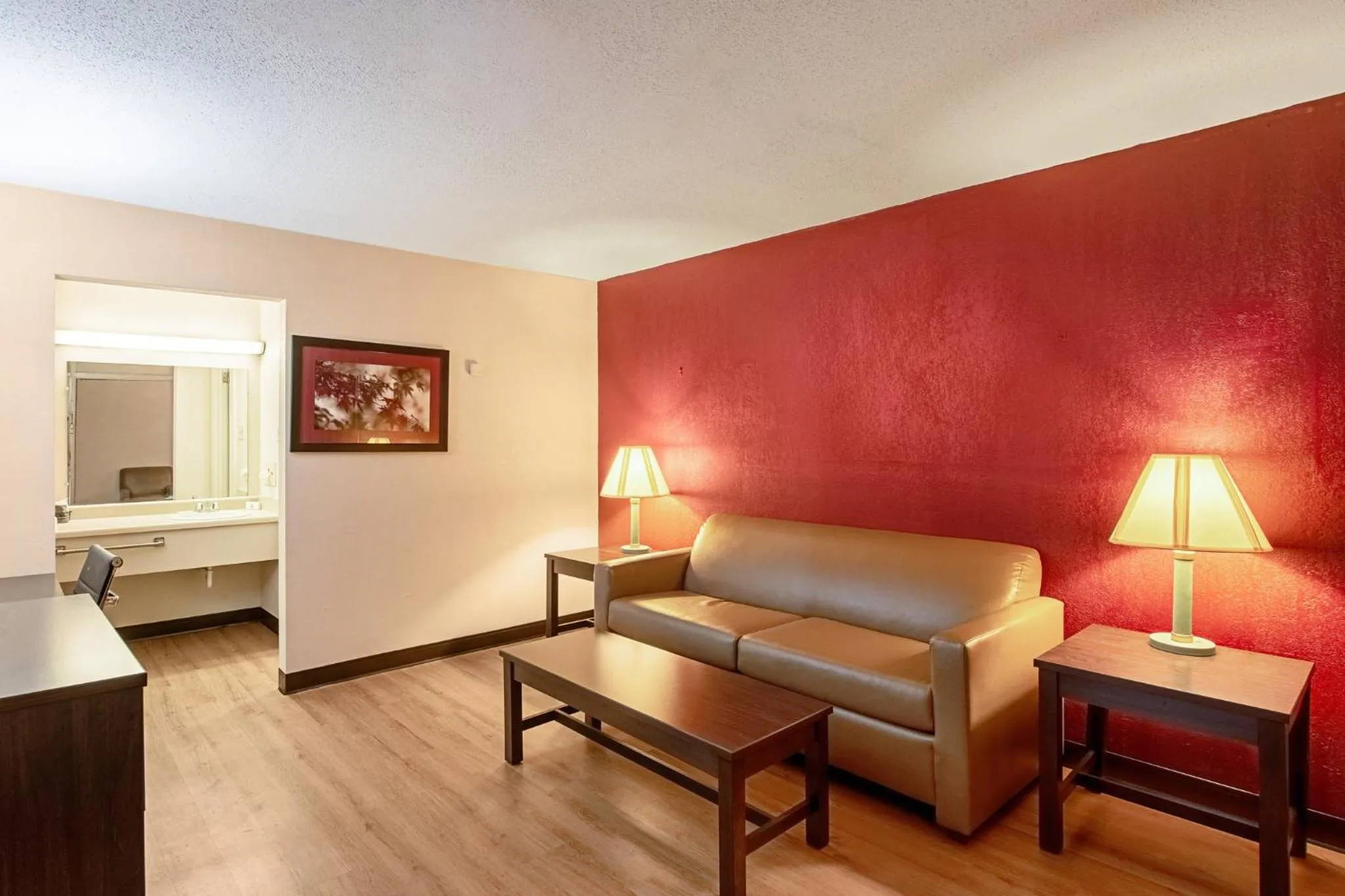 Photo of the whole room in Red Roof Inn Battle Creek