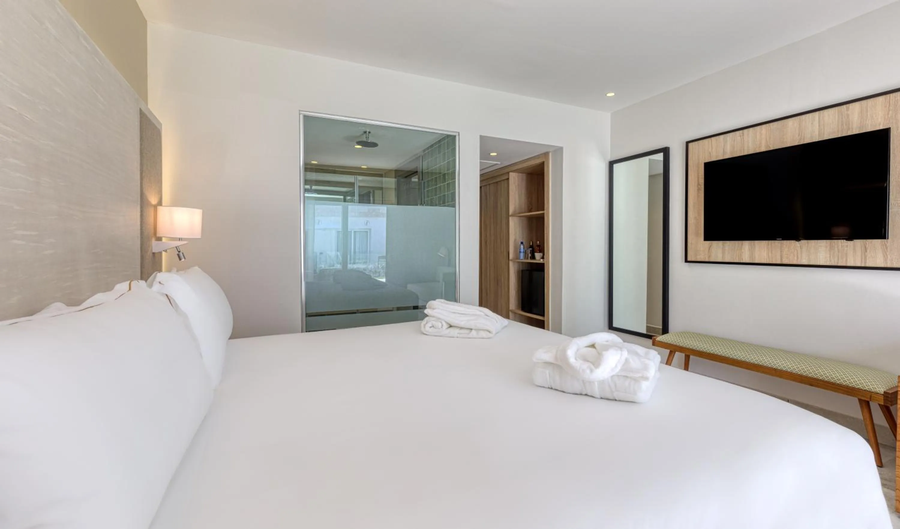 TV and multimedia, Bed in Senator Puerto Plata