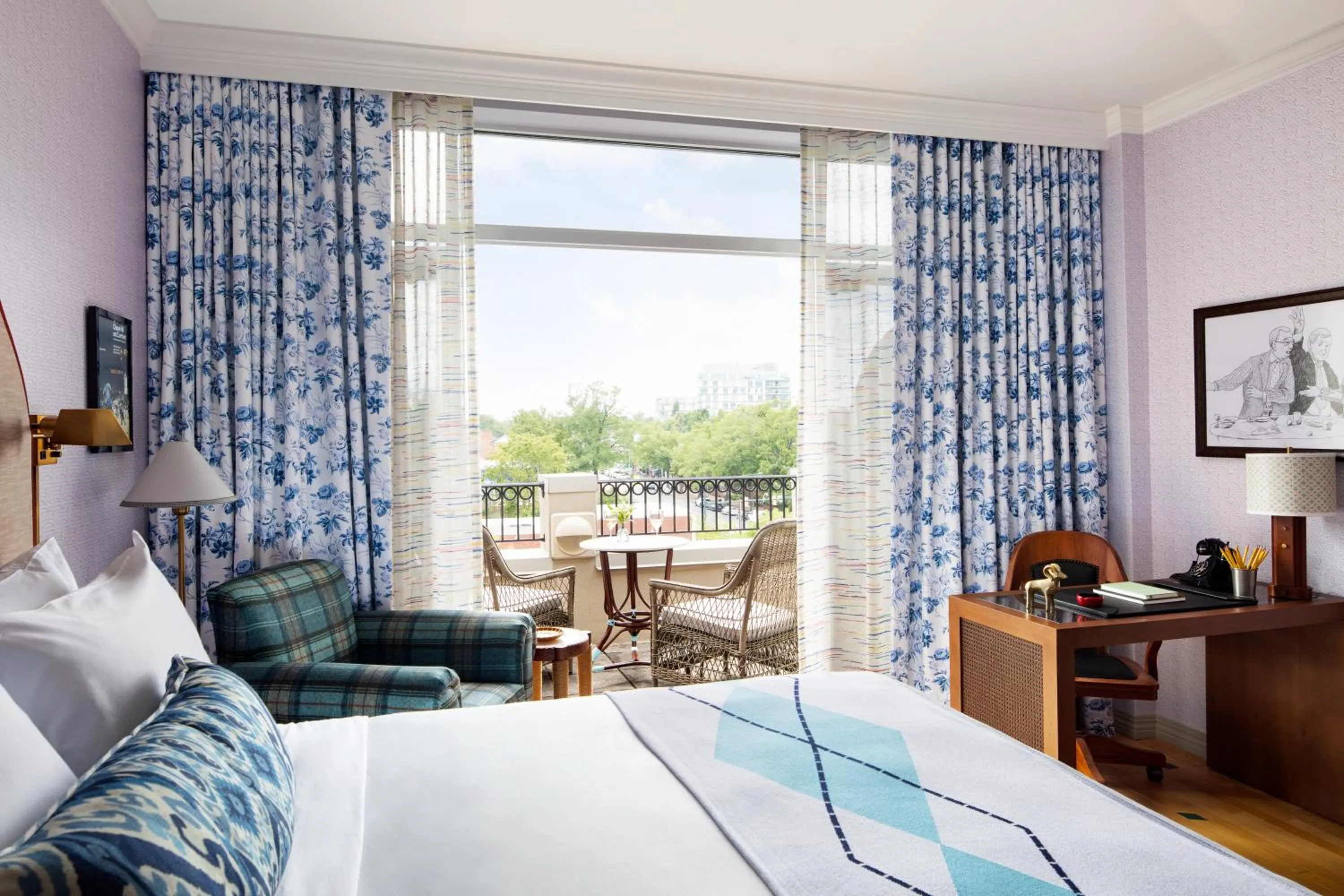 Bed in Graduate by Hilton Chapel Hill