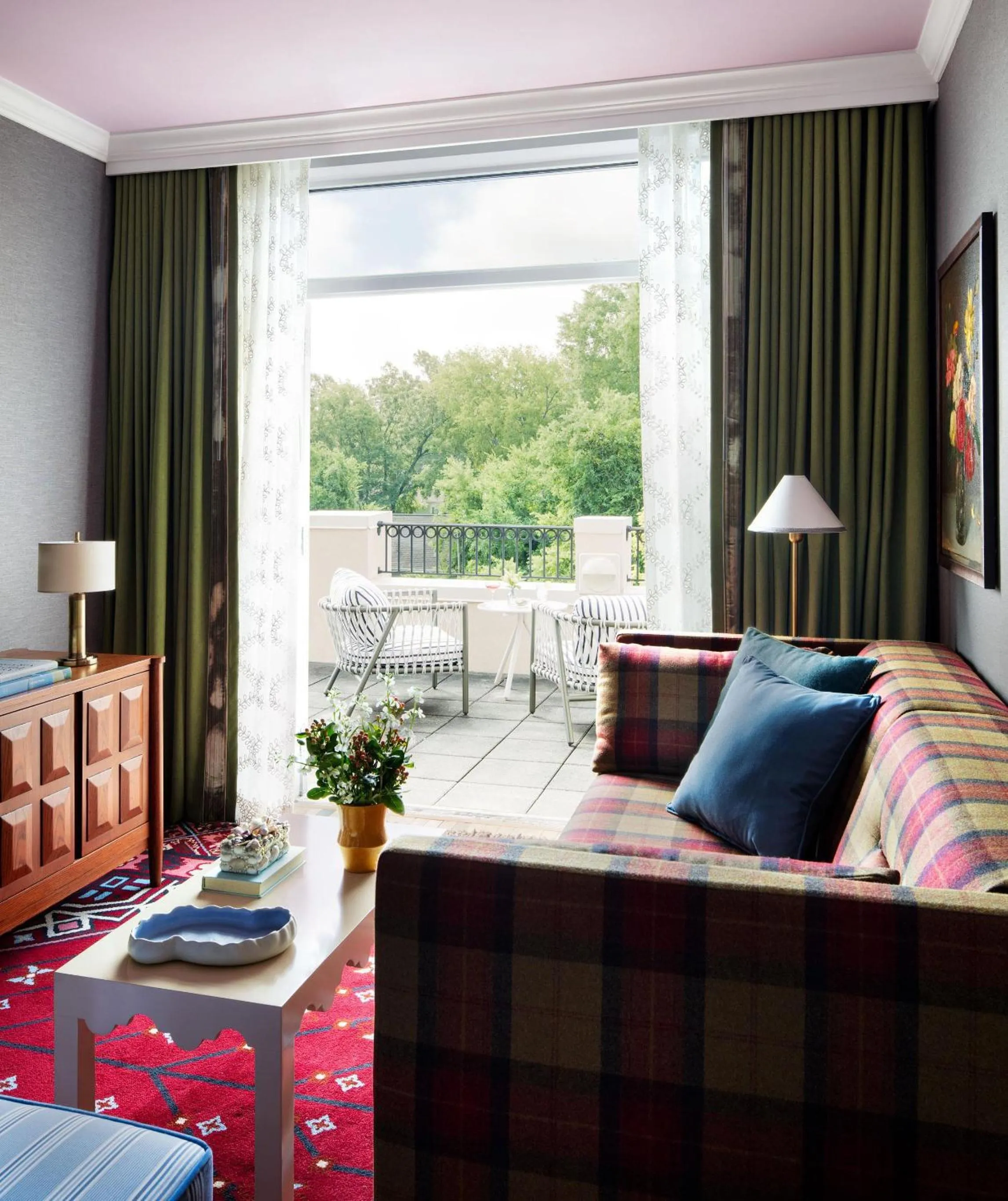 Living room in Graduate by Hilton Chapel Hill