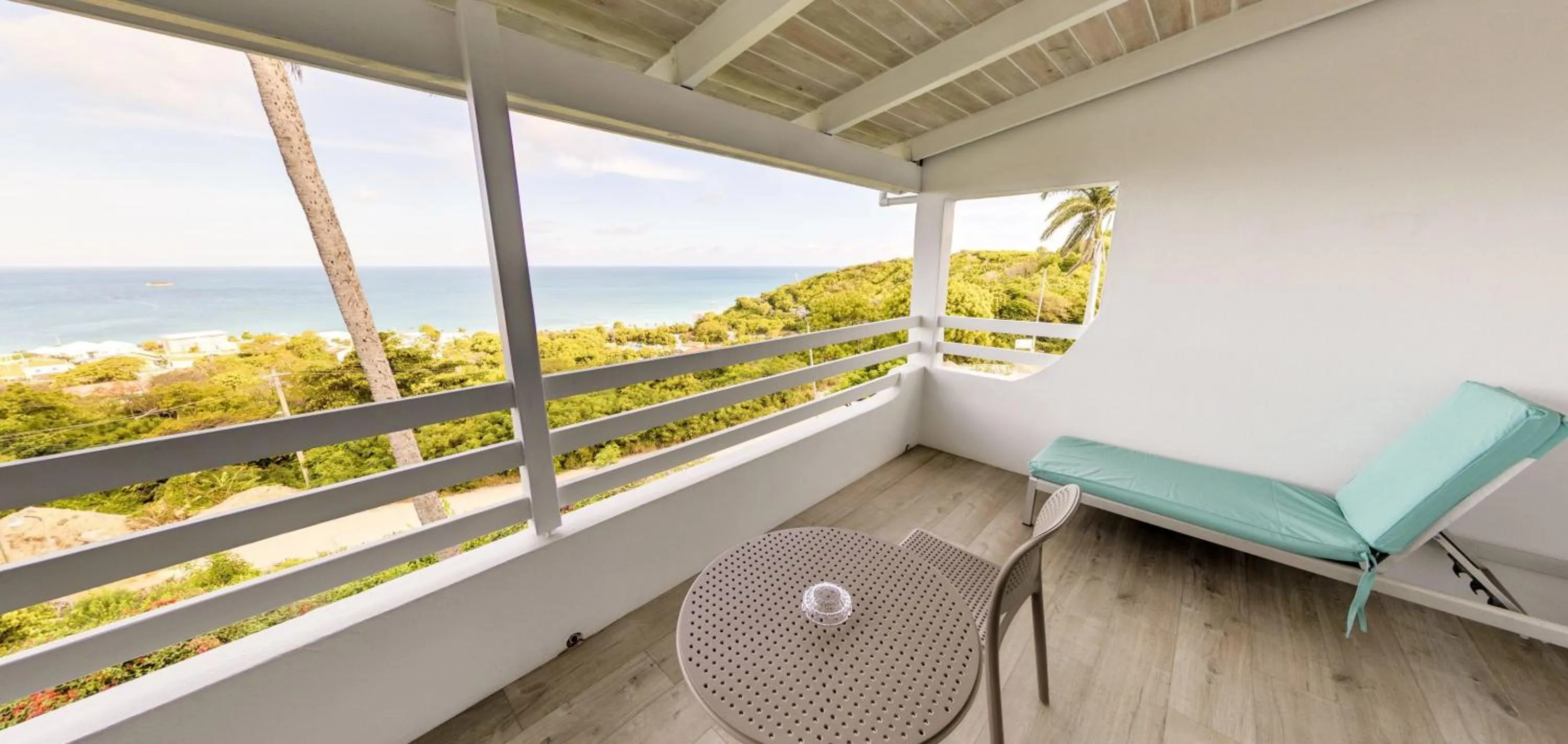 Balcony/Terrace in Trade Winds Hotel