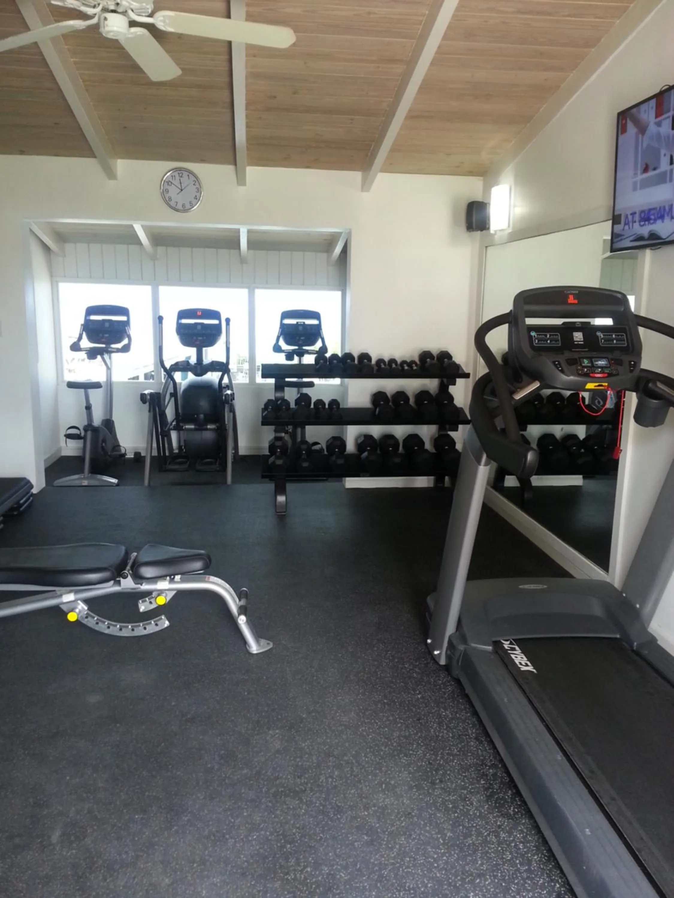 Fitness centre/facilities in Trade Winds Hotel