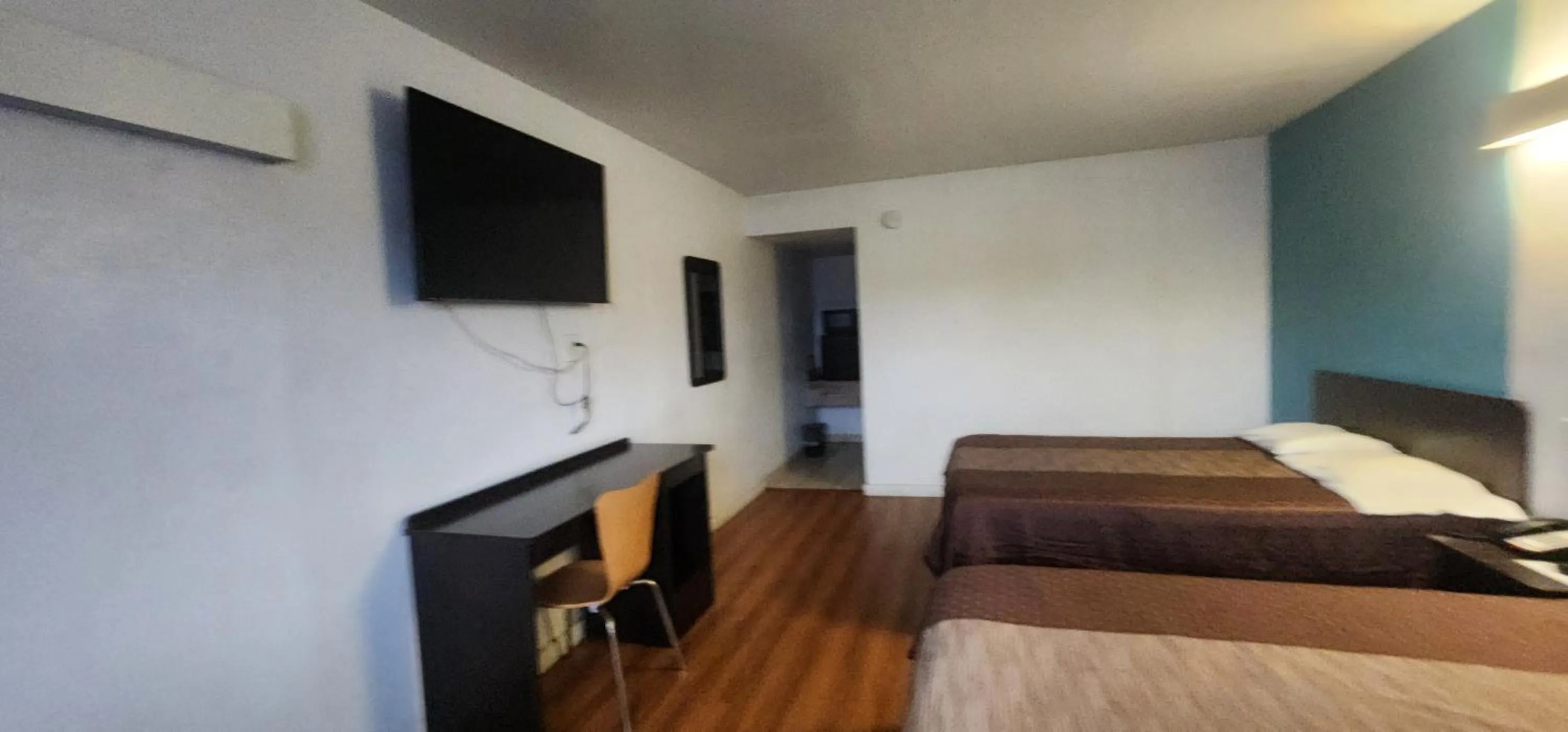 Bedroom in Trade Winds Hotel Antigua