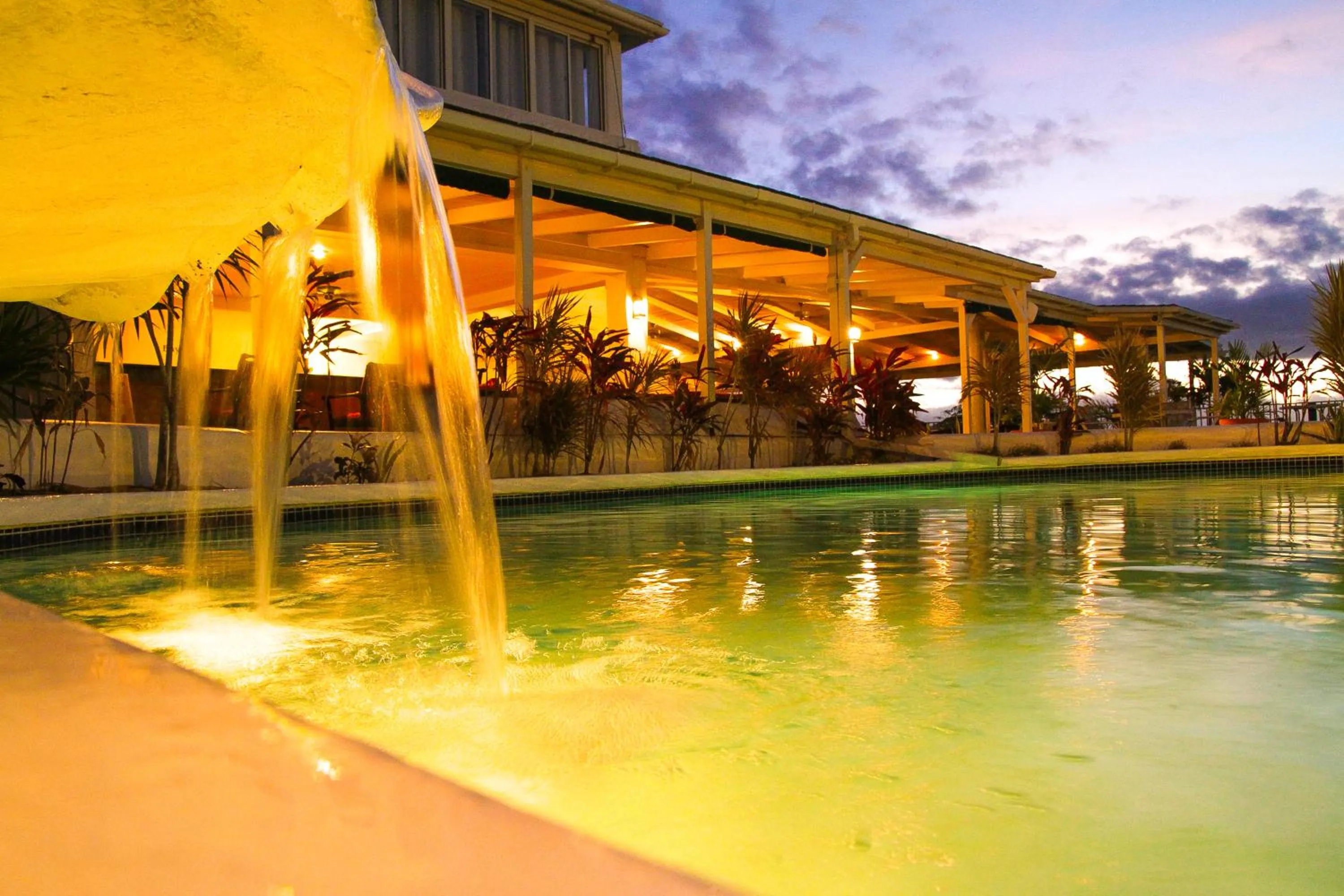 Swimming pool in Trade Winds Hotel