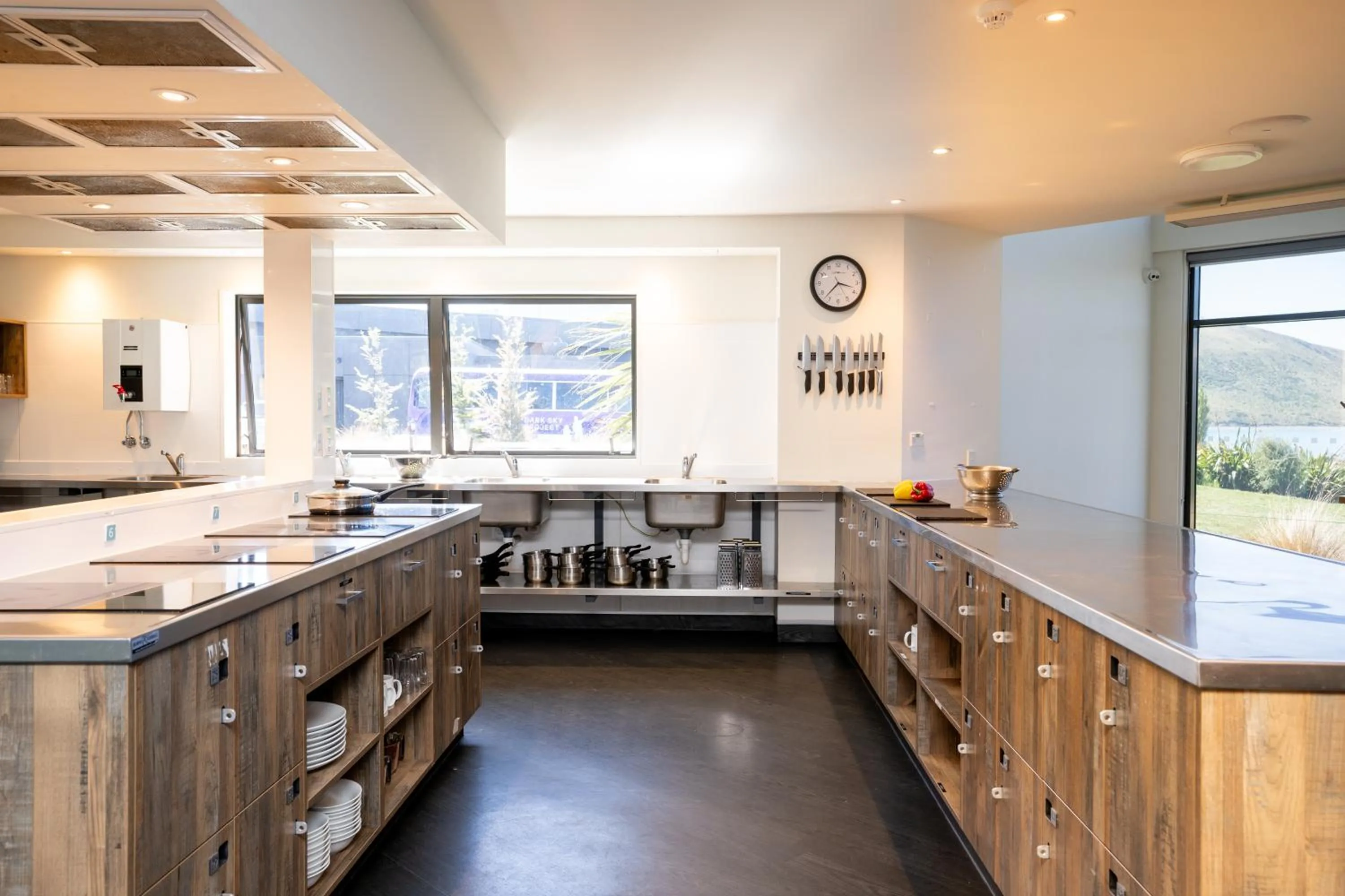 Kitchen or kitchenette in Haka House Lake Tekapo