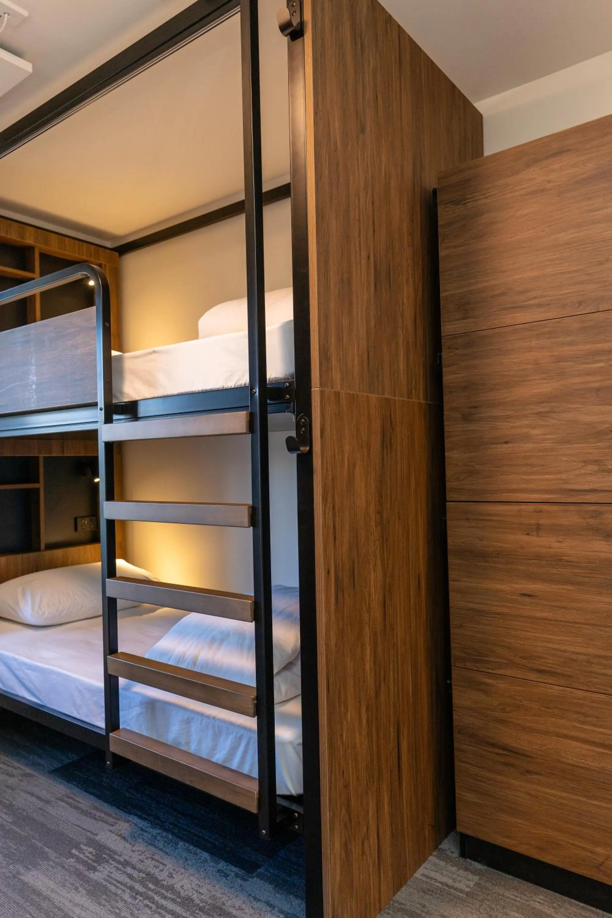 bunk bed, Bed in Haka House Lake Tekapo