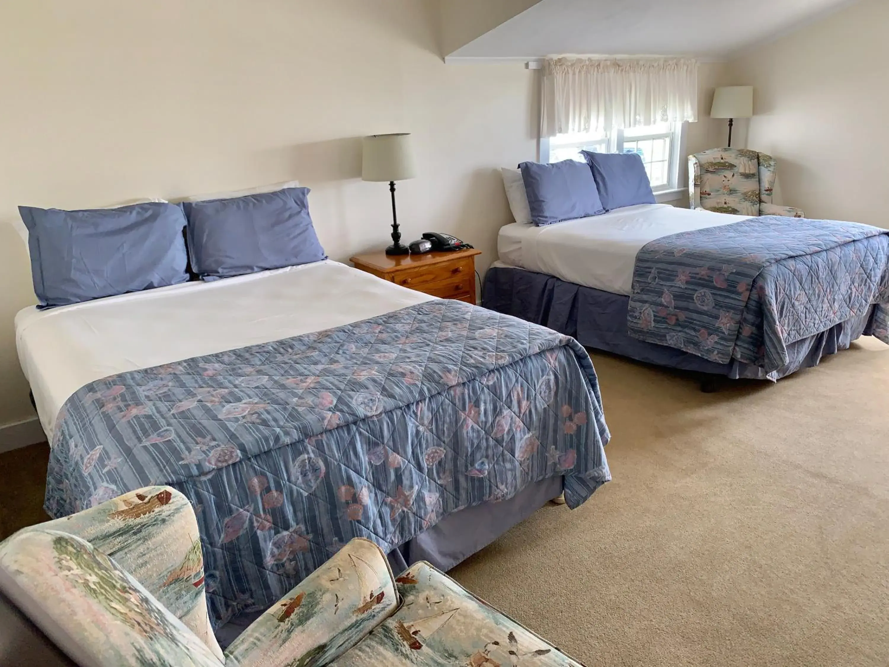 Double Room with Queen and Double Bed in Lighthouse Inn Cape Cod Double Room with Queen and Double Bed in Lighthouse Inn Cape Cod