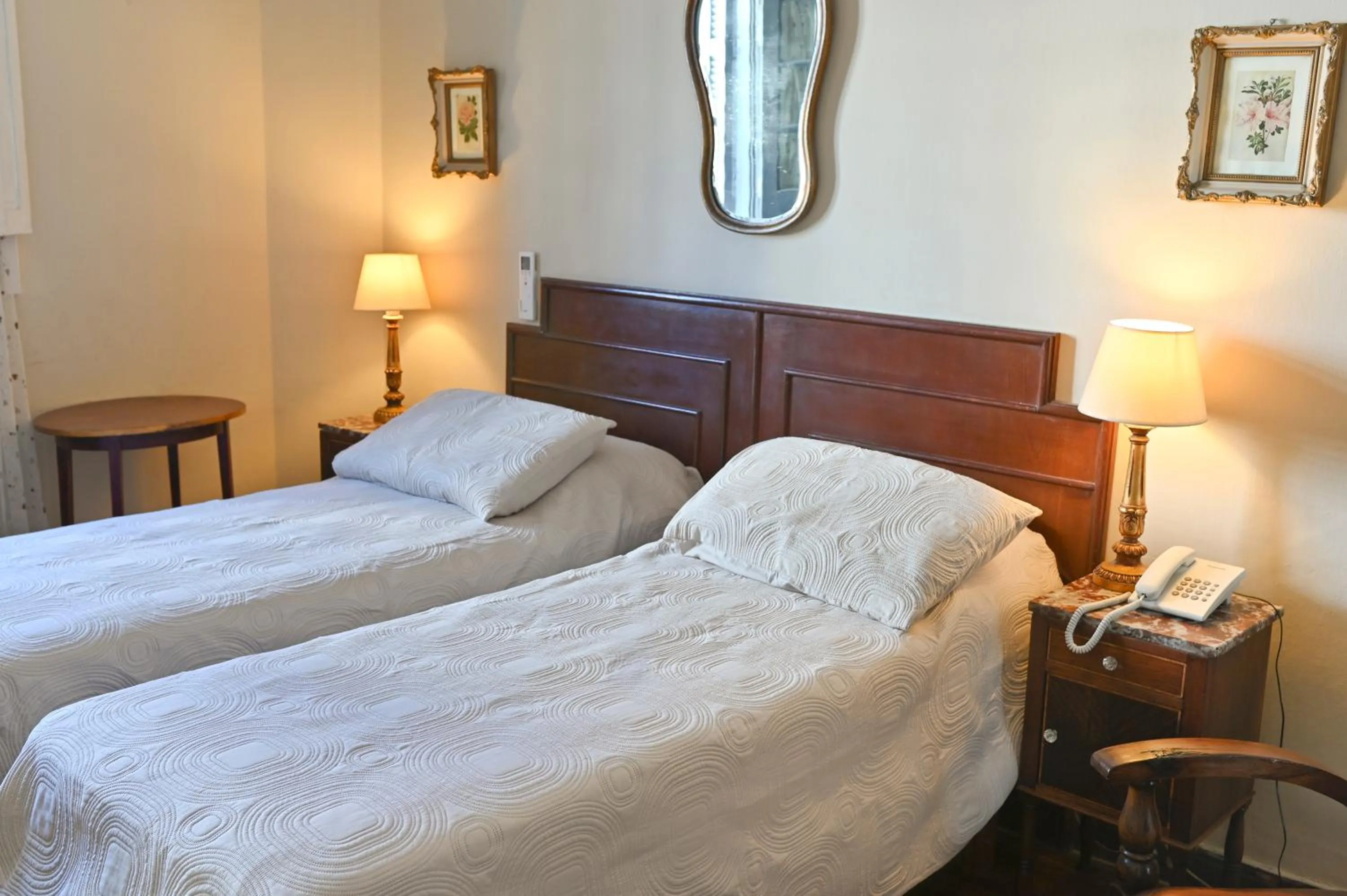 Photo of the whole room, Bed in Hotel Palacio