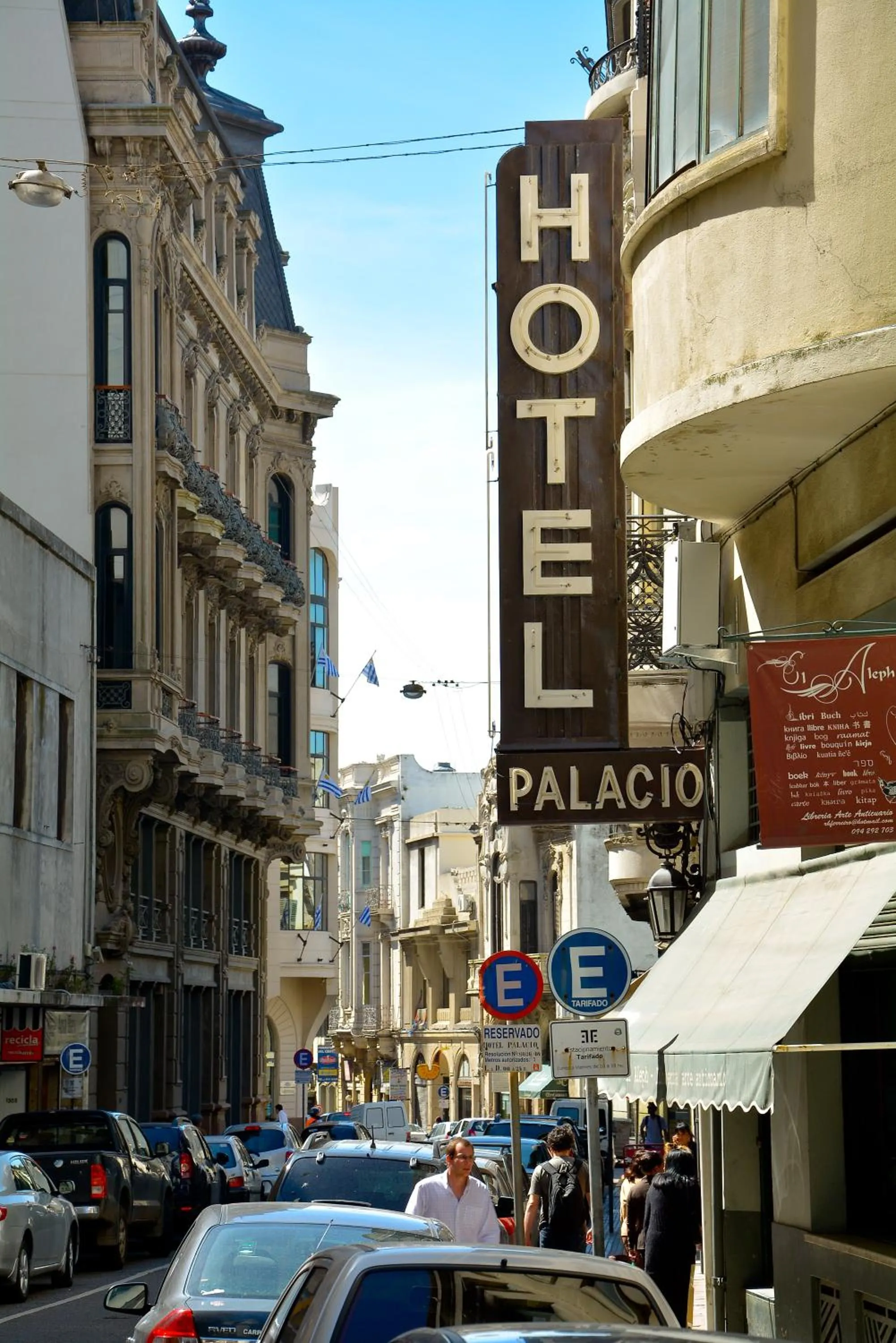 Facade/entrance in Hotel Palacio