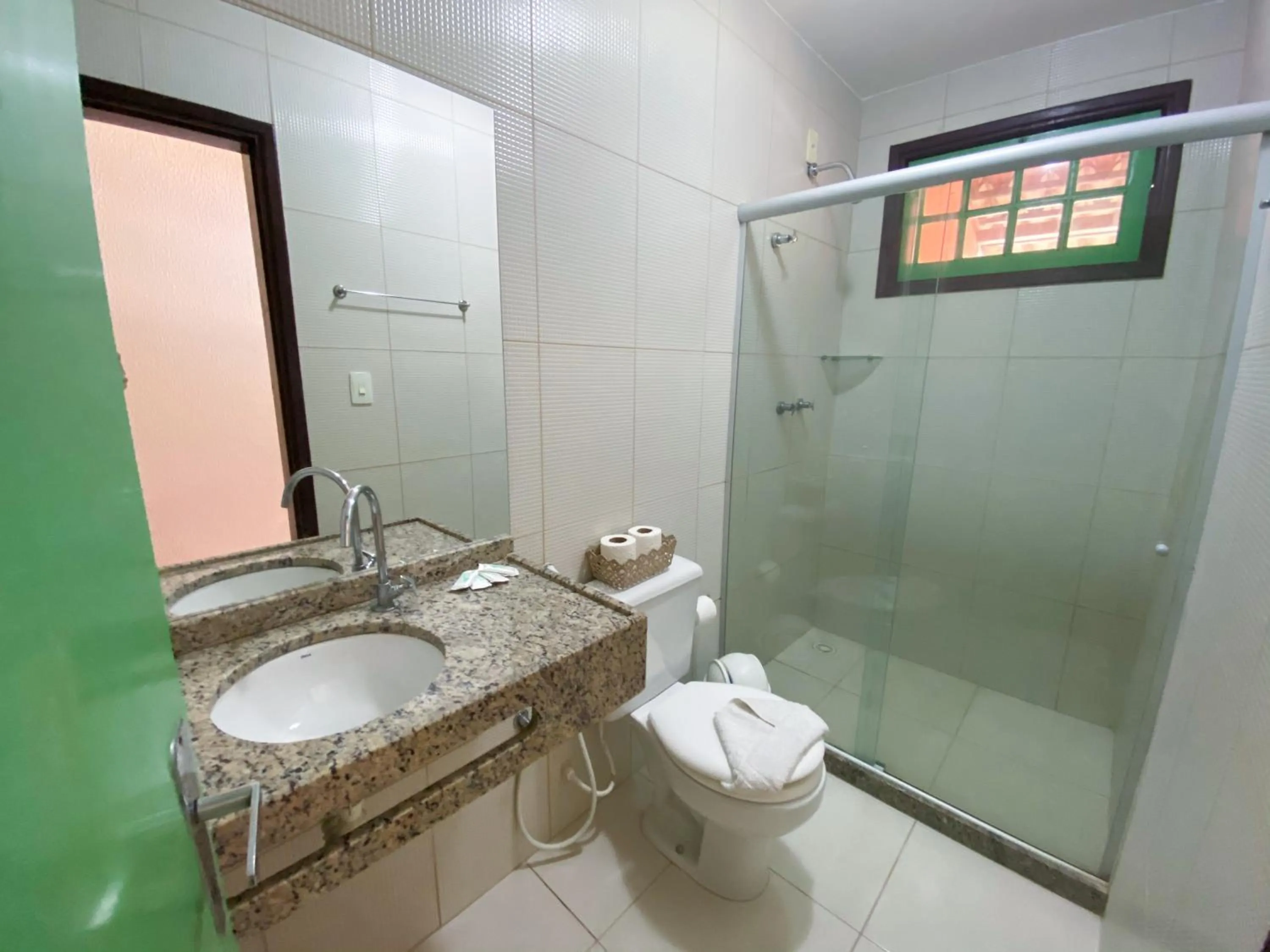 Shower in Chalés Praias do Sul