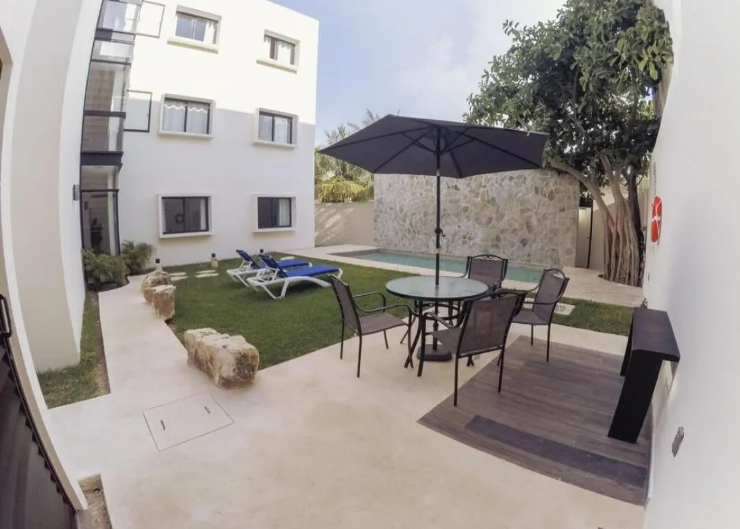 Property building in Viento Suites Cancún